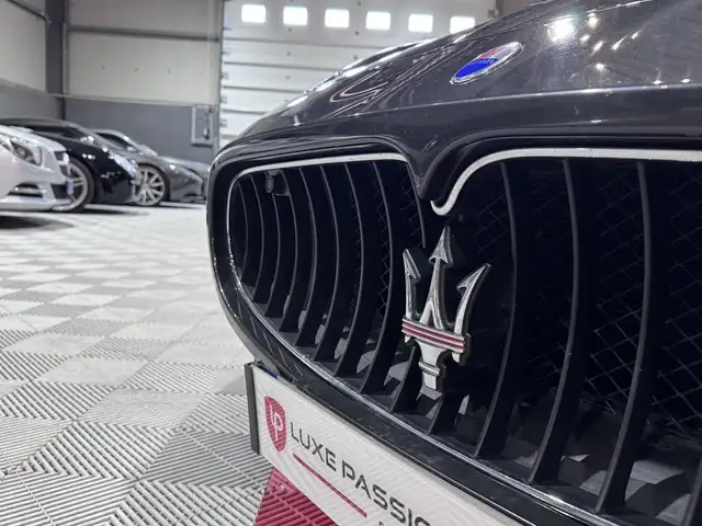 Maserati Granturismo view 9