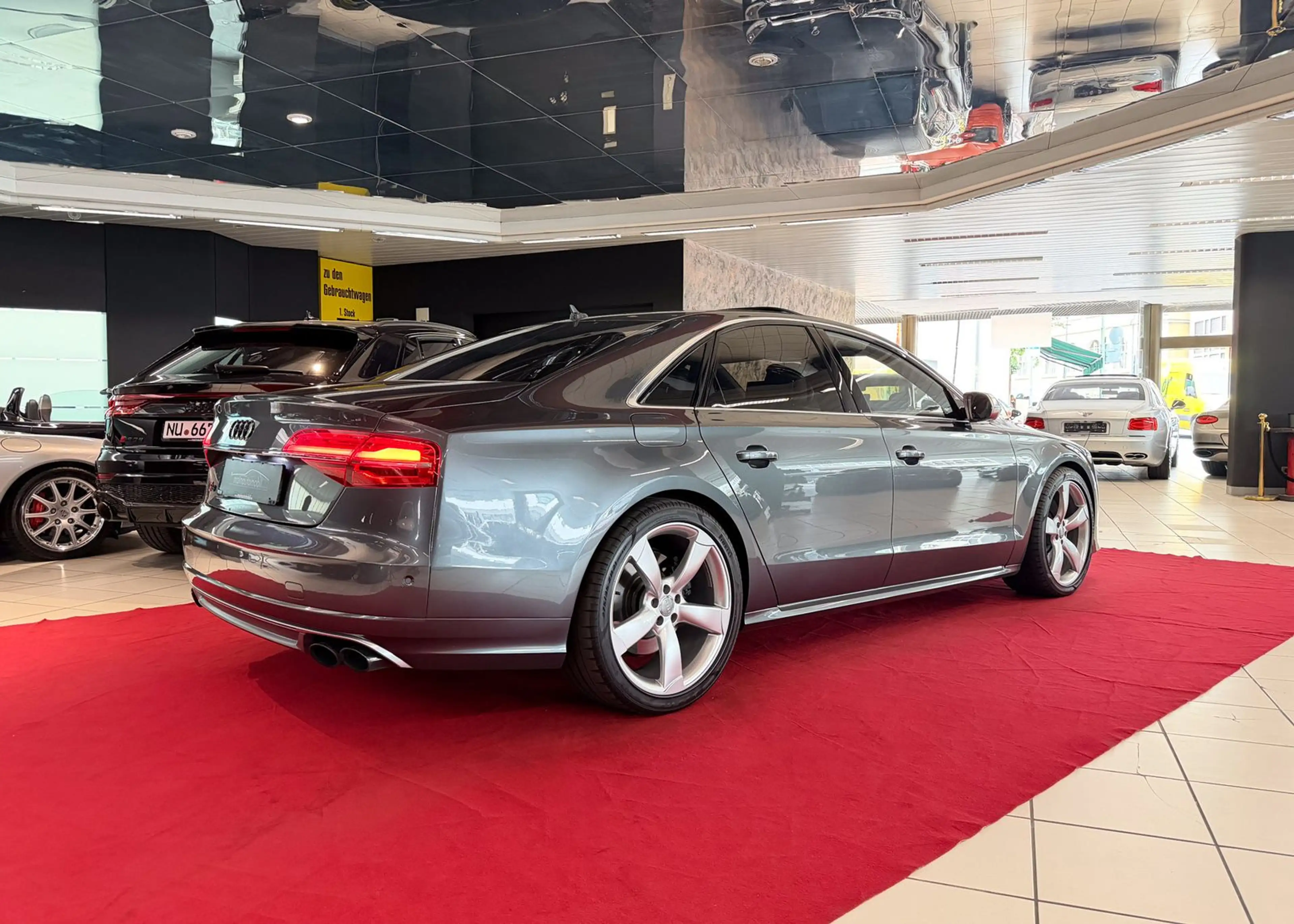 Audi S8 ACC HU B&O DAB Carbon FondEntertain Massage — photo 7