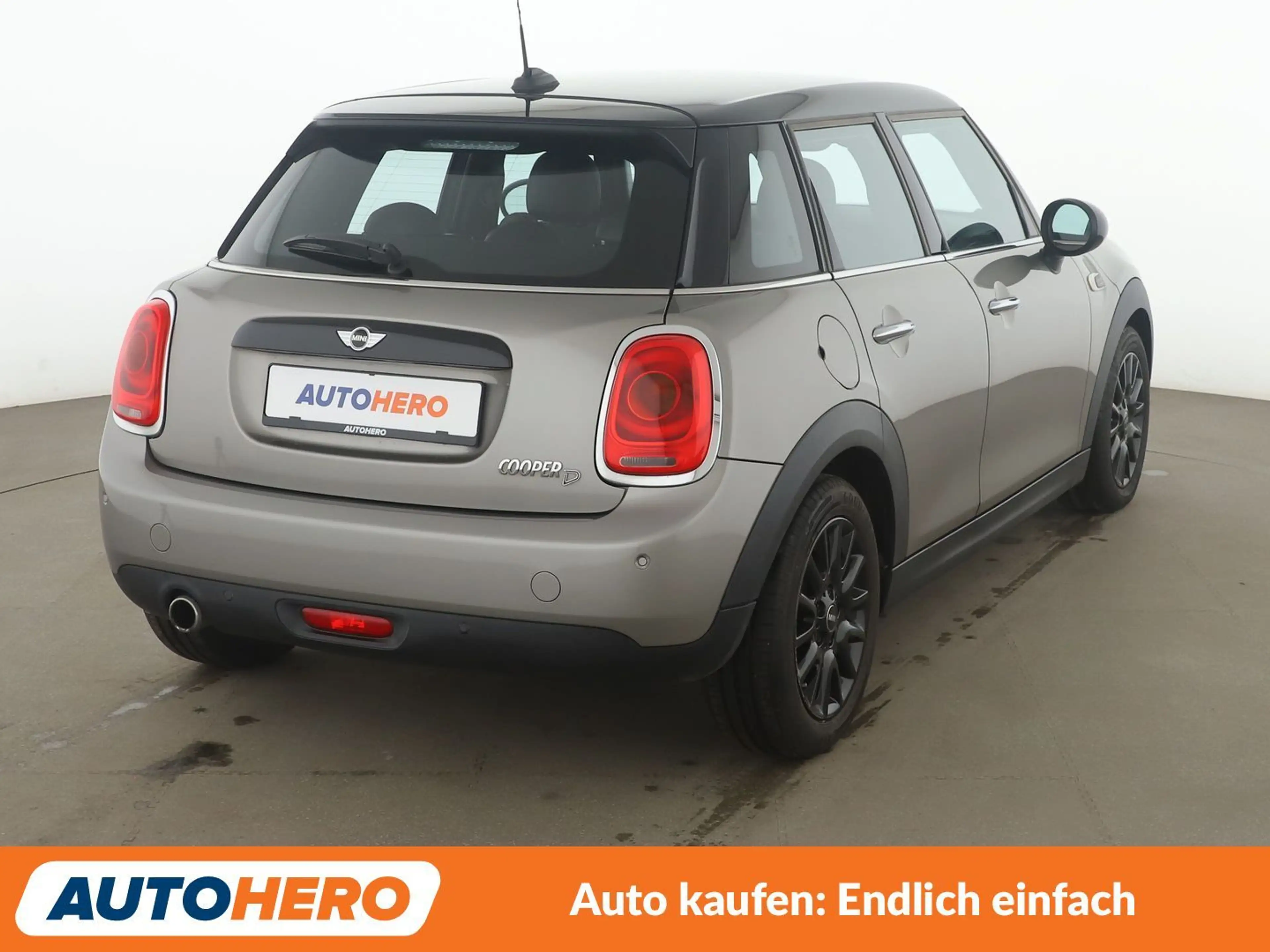 MINI Cooper D Cooper D*NAVI*TEMPO*PDC*SHZ*LIM*ALU*KLIMA* — photo 6