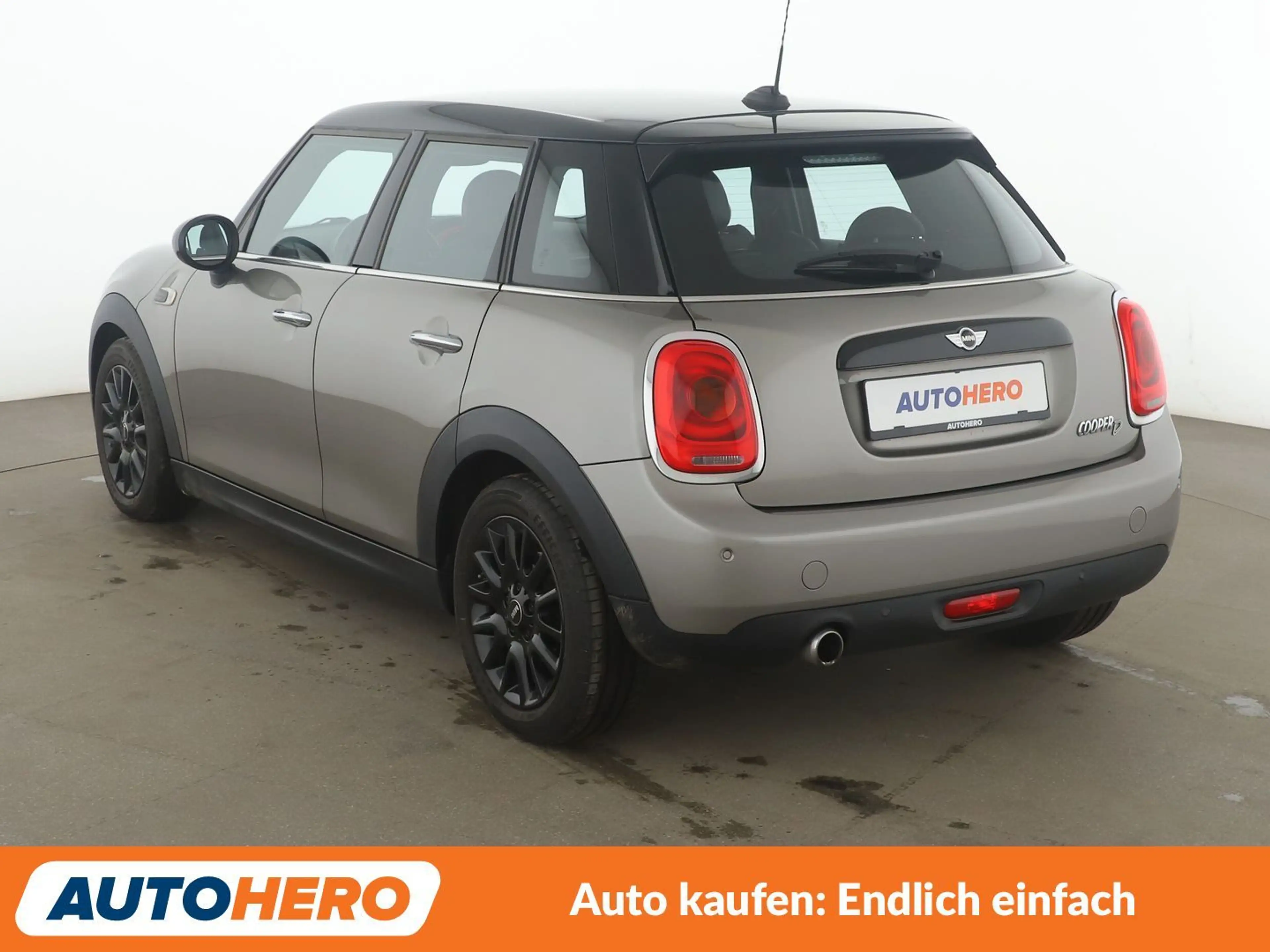MINI Cooper D Cooper D*NAVI*TEMPO*PDC*SHZ*LIM*ALU*KLIMA* — photo 4