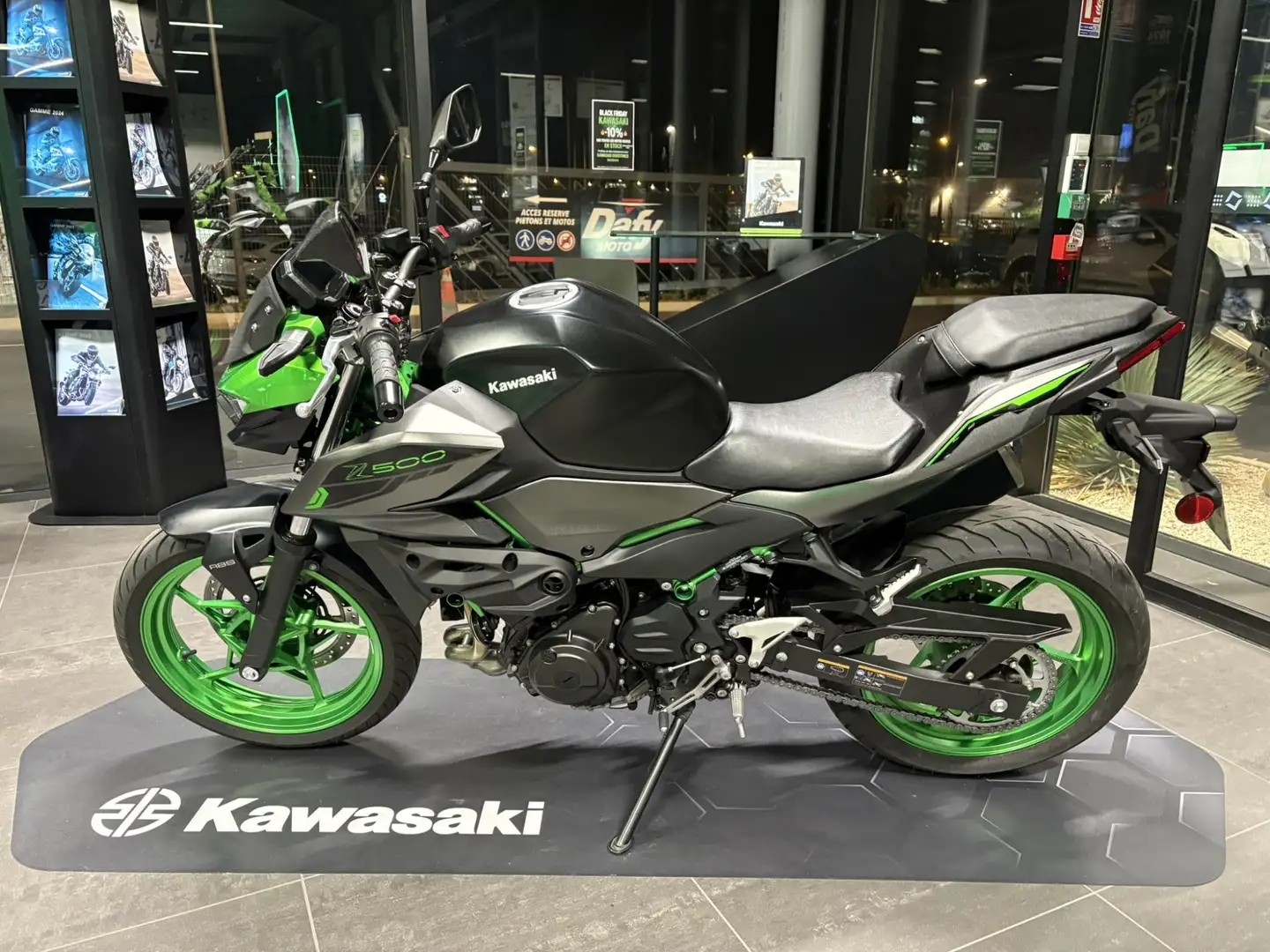 Kawasaki Z 500 SE Grün - 2