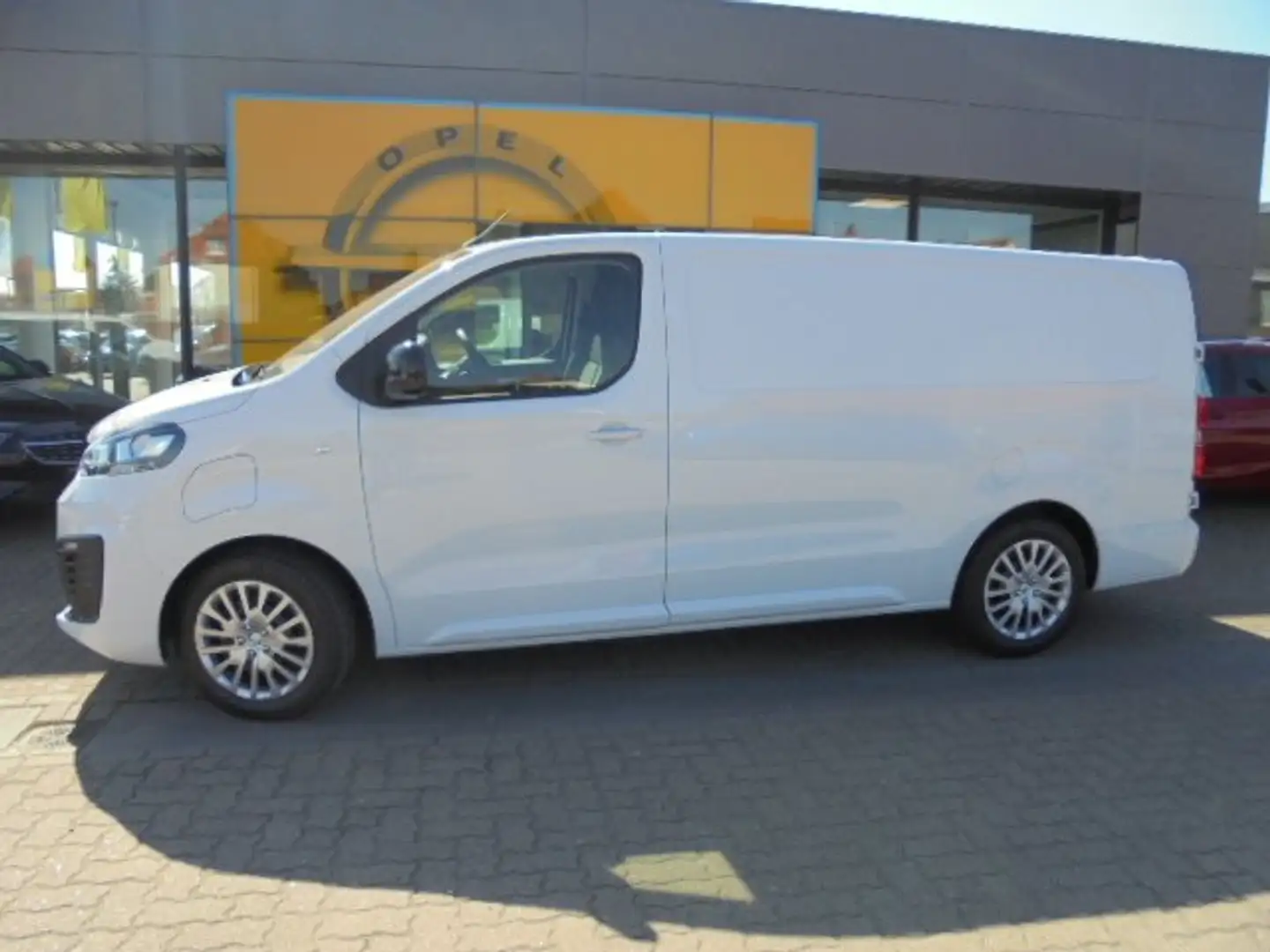 Opel Vivaro-e Cargo L (75-kWh) Beyaz - 2
