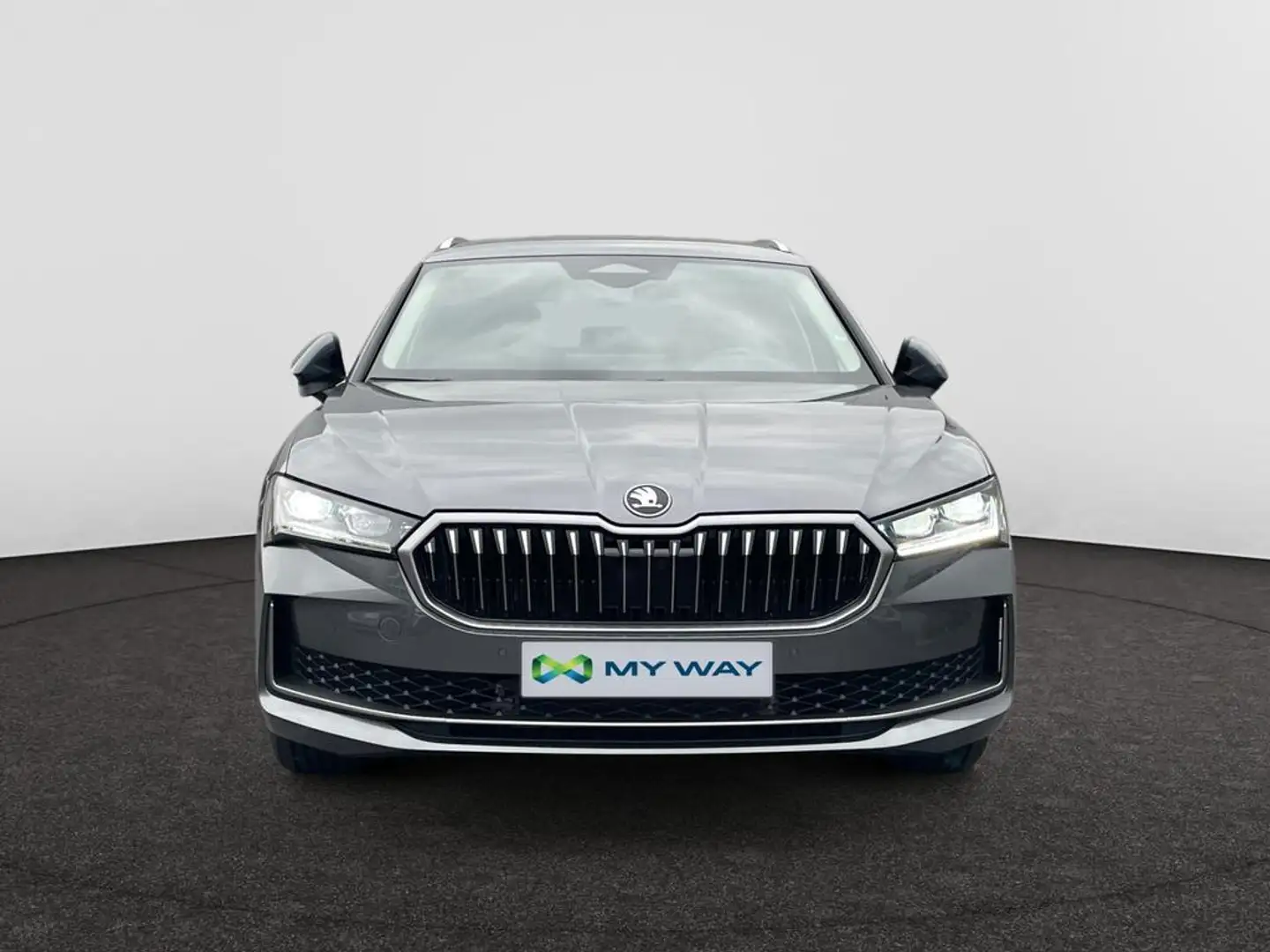 Skoda Superb *DIRECTIEWAGEN*1.5 eTSI m-HEV 150 PK AUTOMAAT*CORP Gris - 2