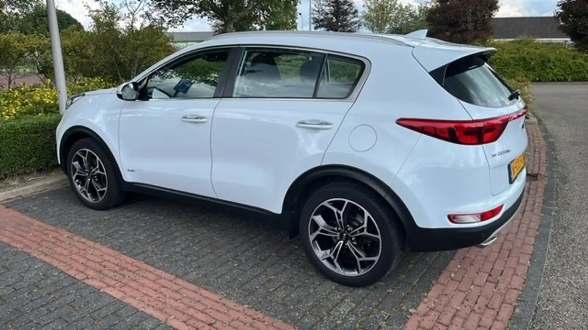 Kia Sportage Sportage 1.6 T-GDI 4WD 177Pk Automaat Alb - 1