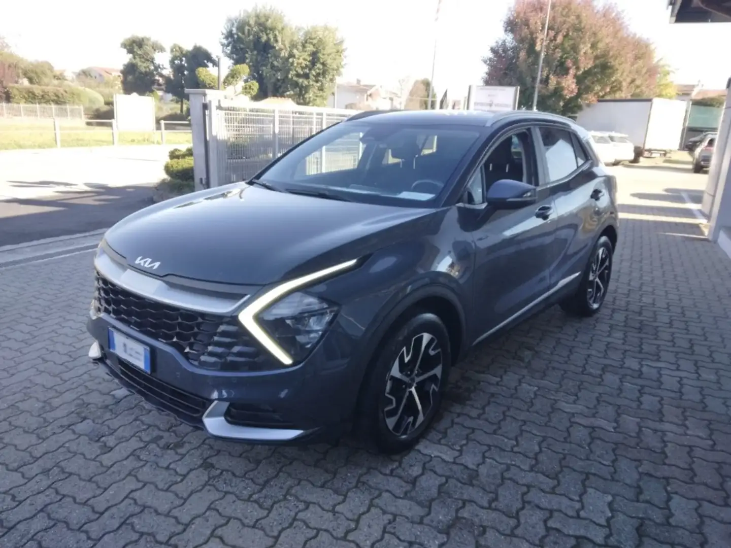 Kia Sportage 1.6 T-GDi HEV Style Gris - 1