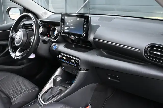 Mazda Mazda2 view 12