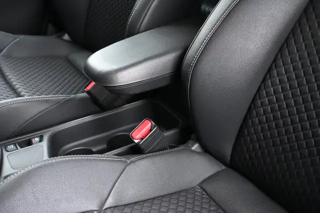Mazda Mazda2 view 30
