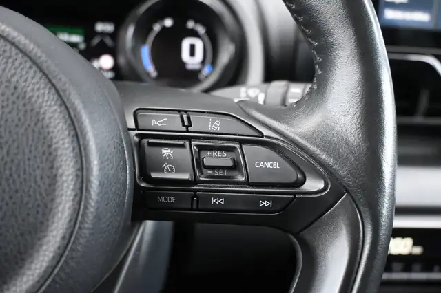 Mazda Mazda2 view 18