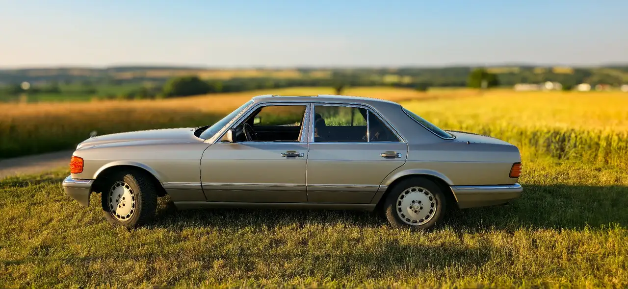Mercedes-Benz S 260 SE, foto 3