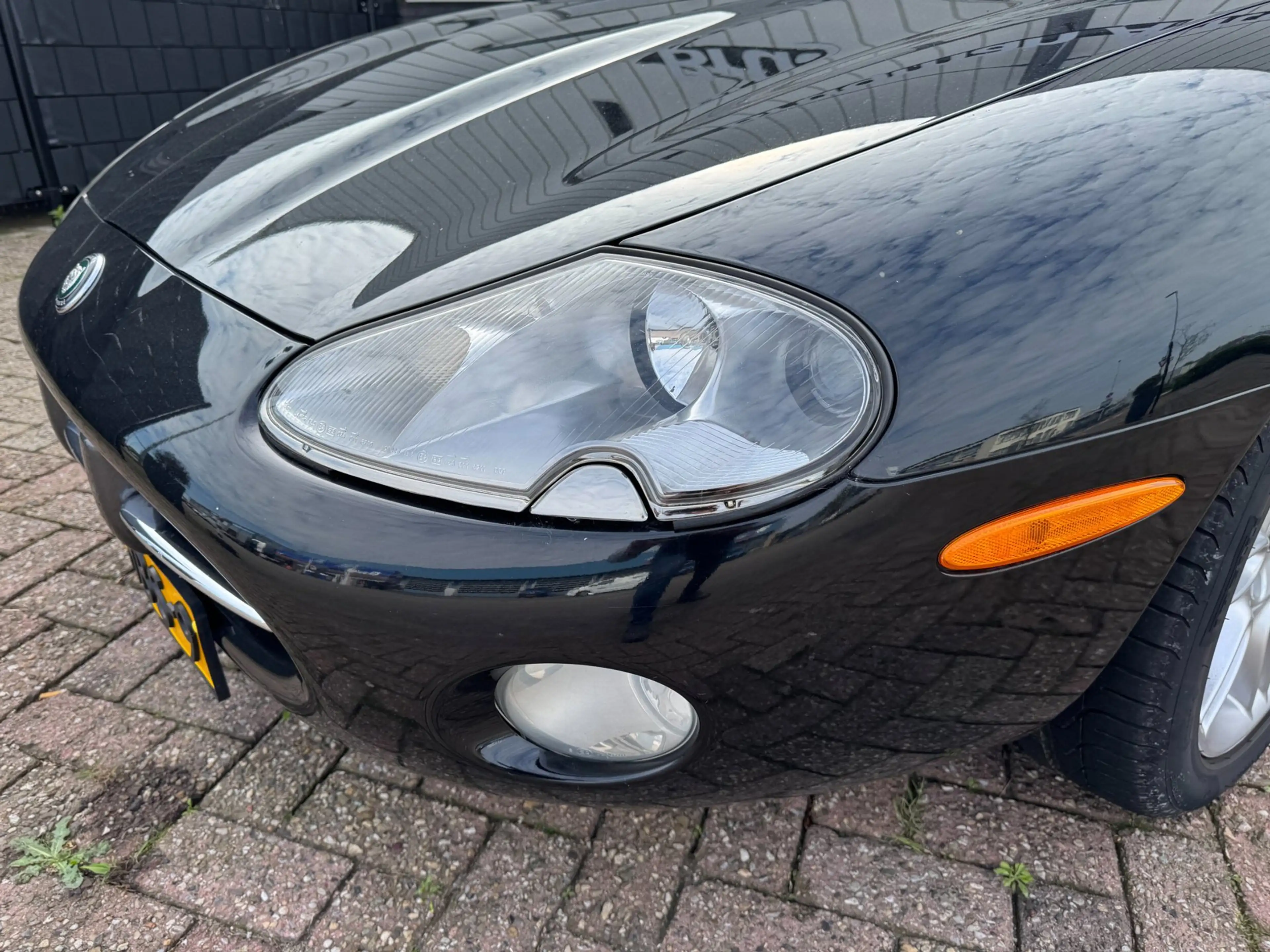 Jaguar XK8 4.0 V8 Convertible — photo 12