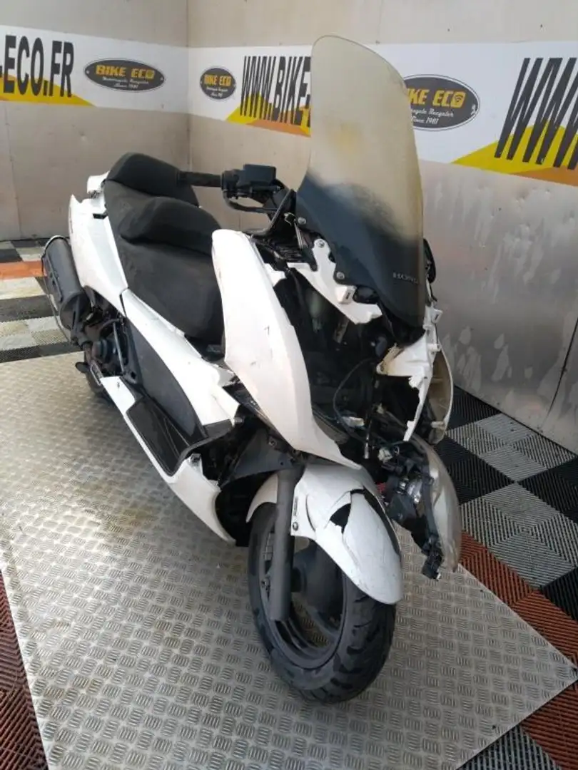 Honda SW-T 400 Fehér - 2