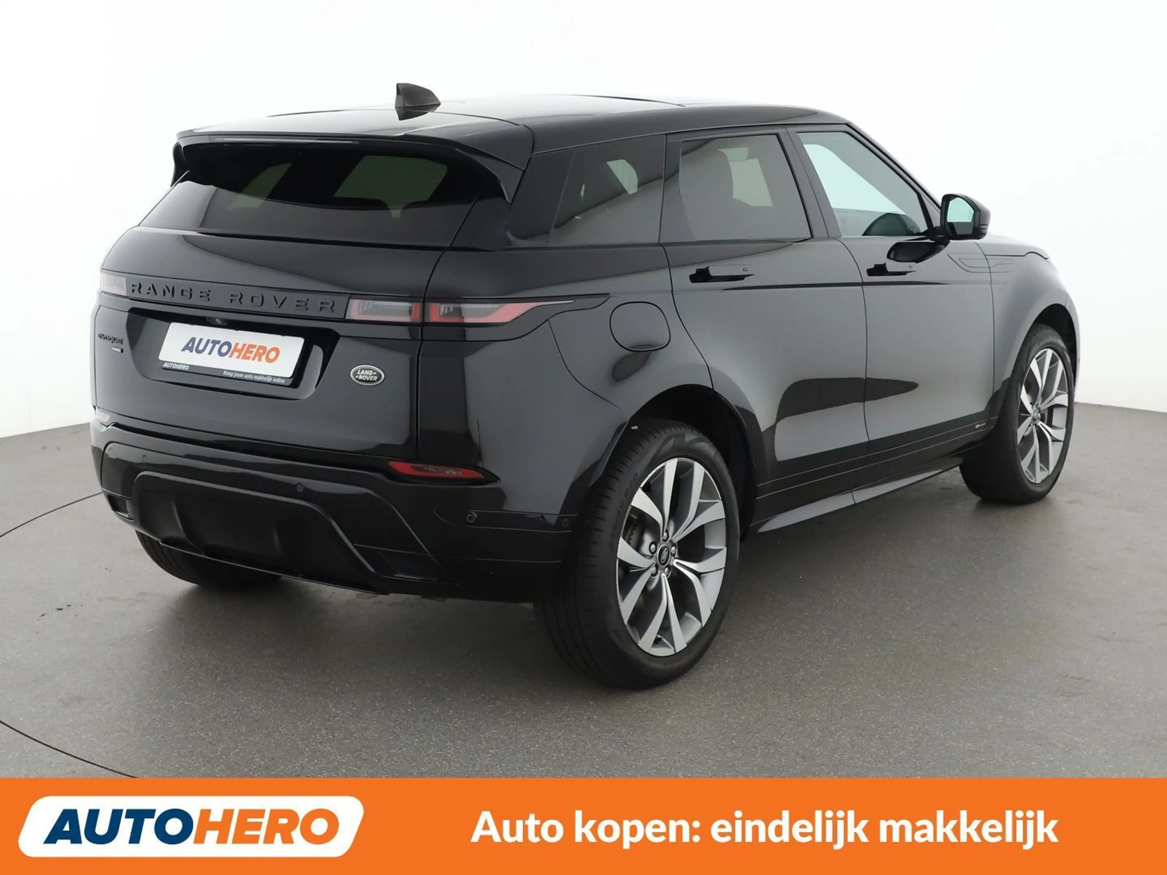 Land Rover Range Rover Evoque P300e Hybrid SE R-Dynamic — photo 6