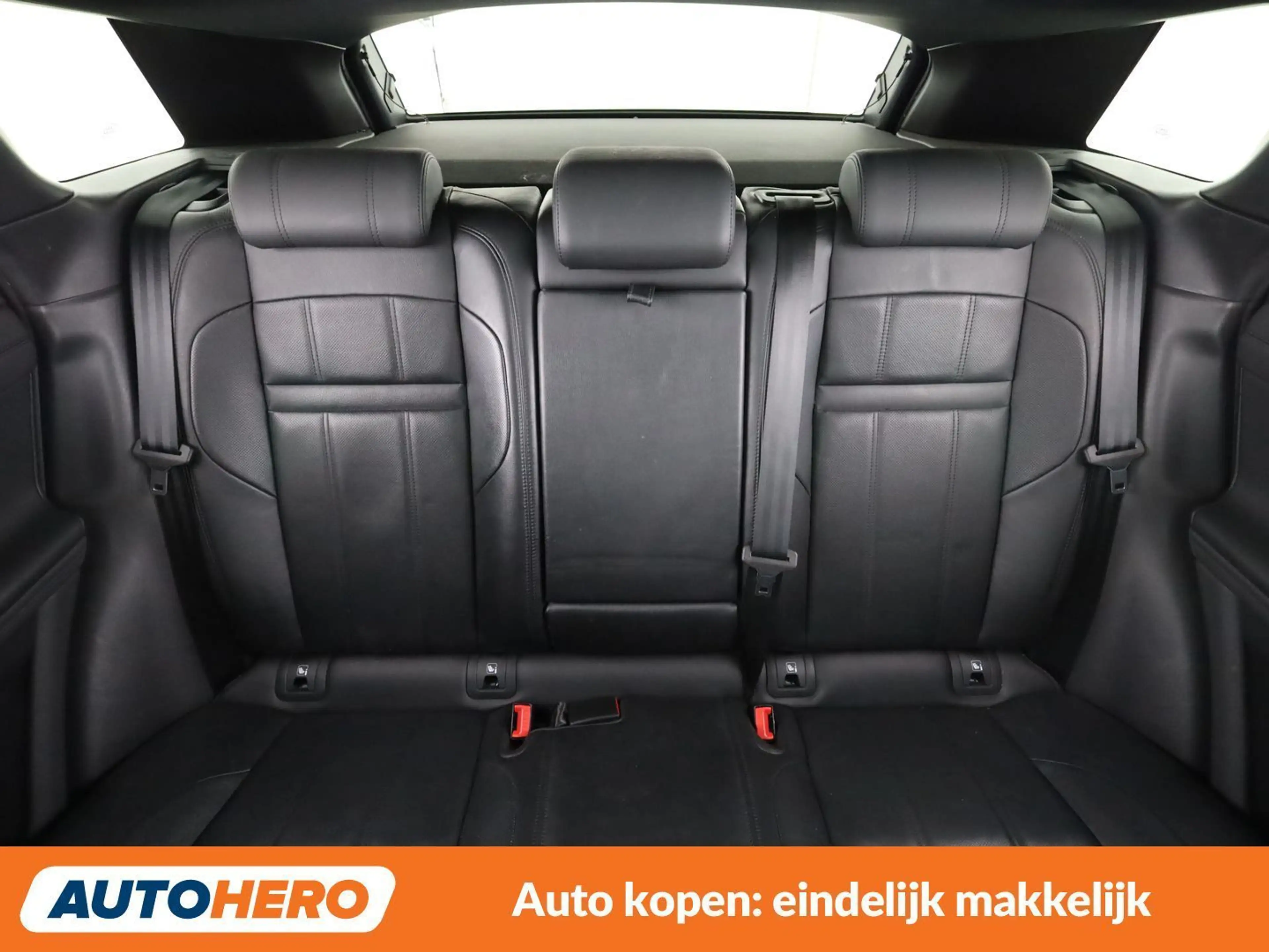 Land Rover Range Rover Evoque P300e Hybrid SE R-Dynamic — photo 15