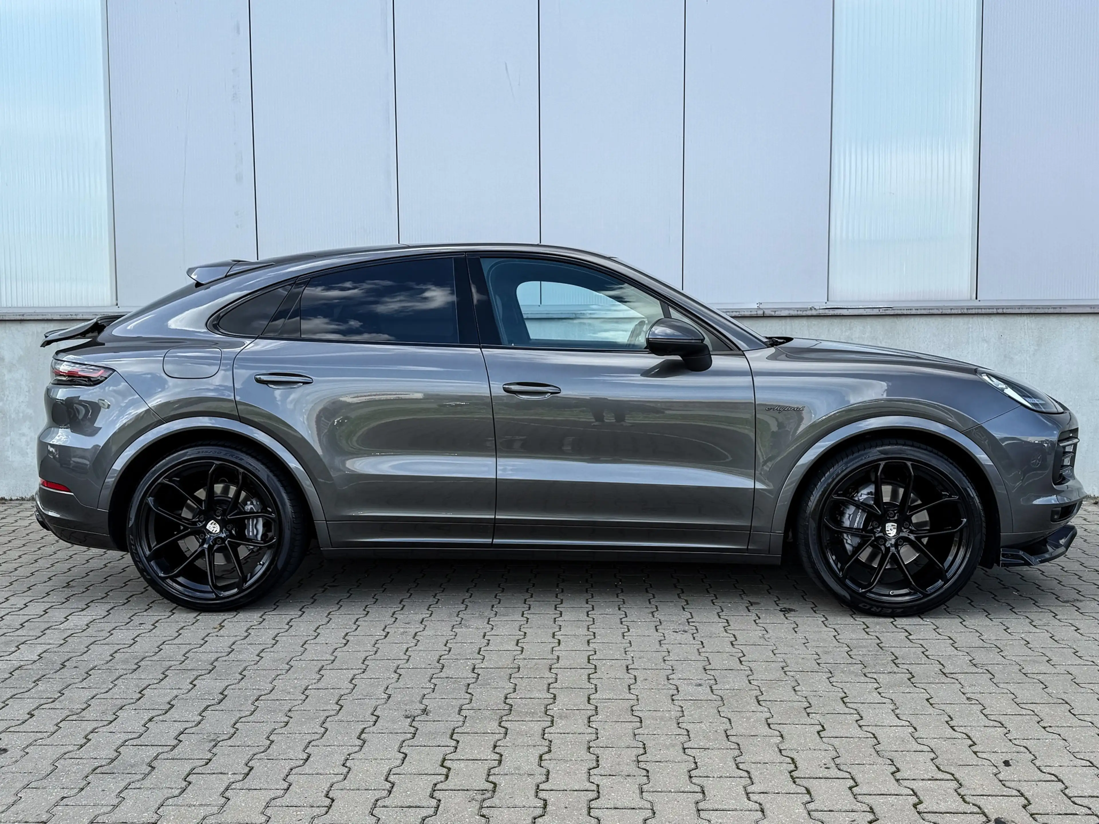 Porsche Cayenne Coupé 3.0 E-Hybrid 462pK Pano PPF 22Inch Sport chr — photo 4