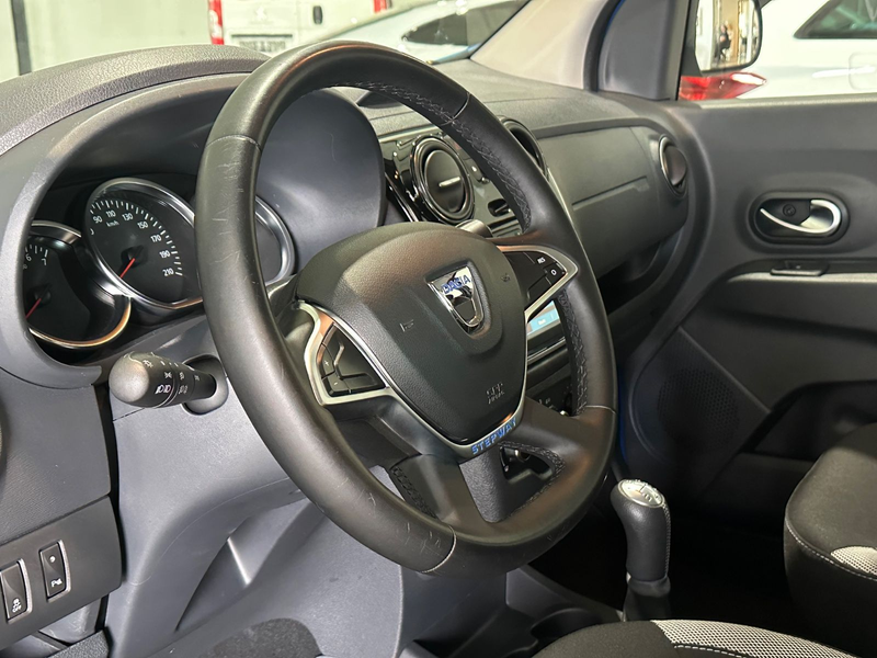Dacia Lodgy 1.2 Stepway *Navi,PDC,AHK,Tempomat,SHZ* — photo 8