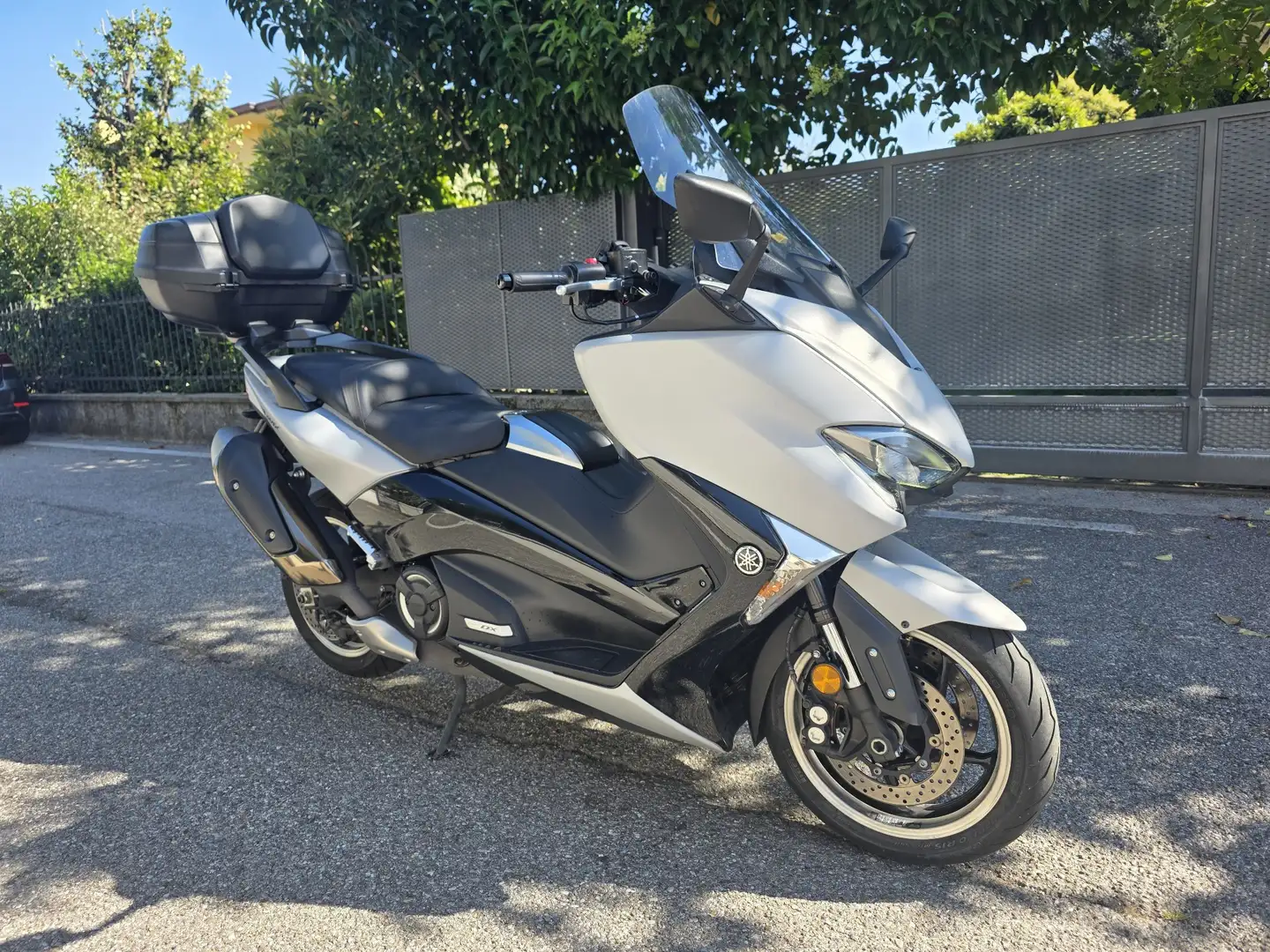 Yamaha TMAX DX Grigio - 2