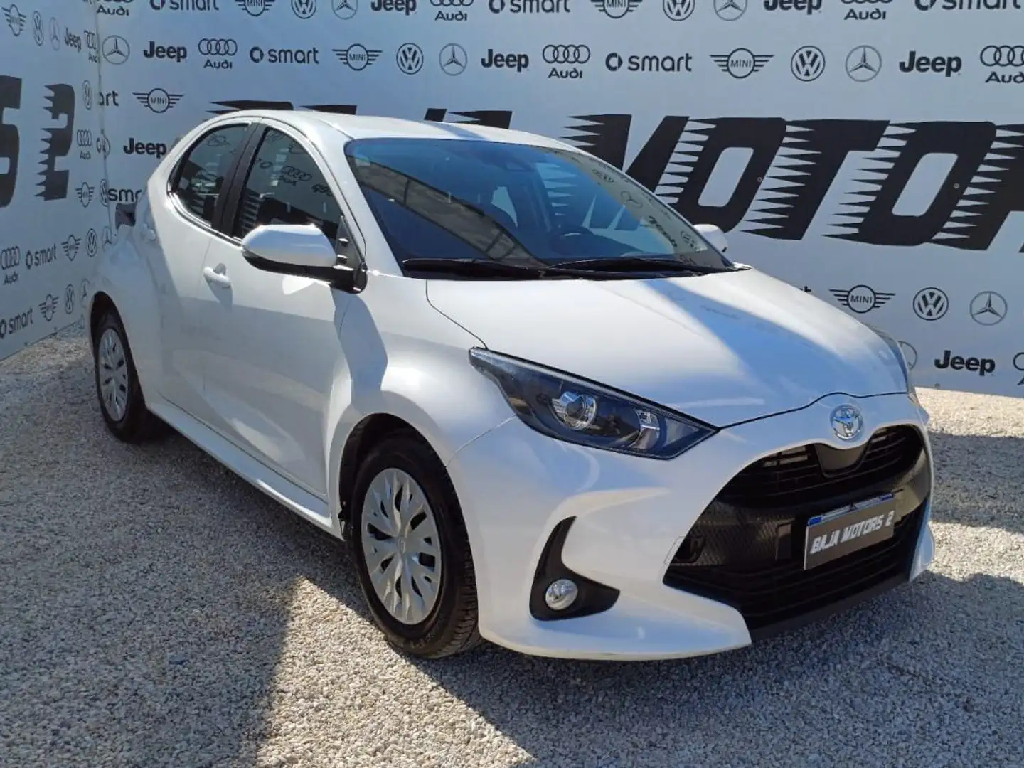 Toyota Yaris Yaris 1.0 Active Bianco - 1