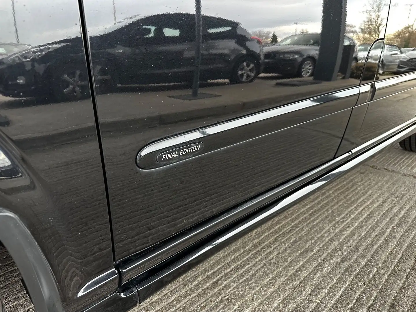 Mercedes-Benz Vito 300 CDI Final Edition "Kamera"AHK"SHZ"SH" Schwarz - 2