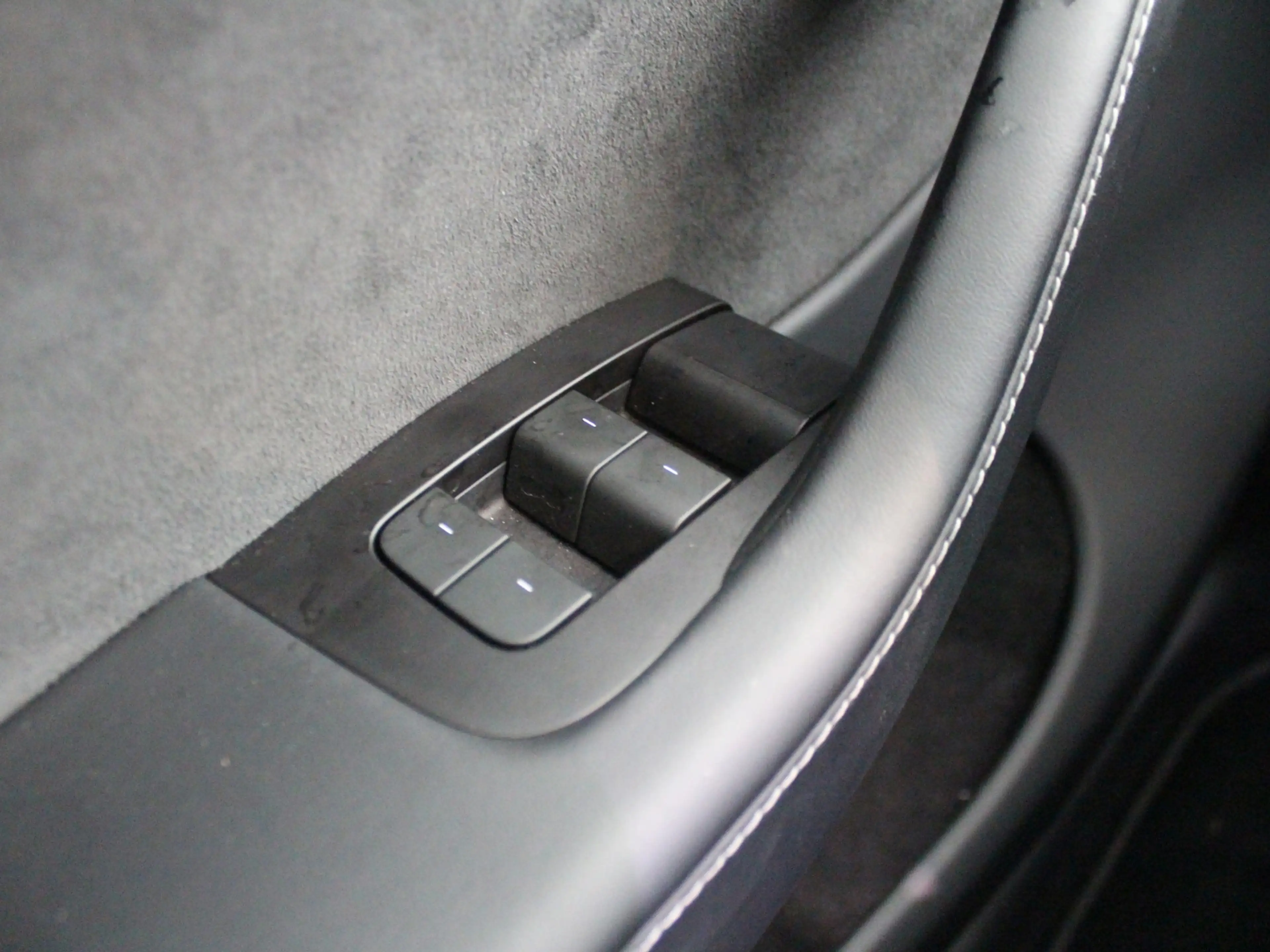 Tesla Model Y RWD 58 kWh | Trekhaak | 20'' | Leder | 12 maanden — photo 10