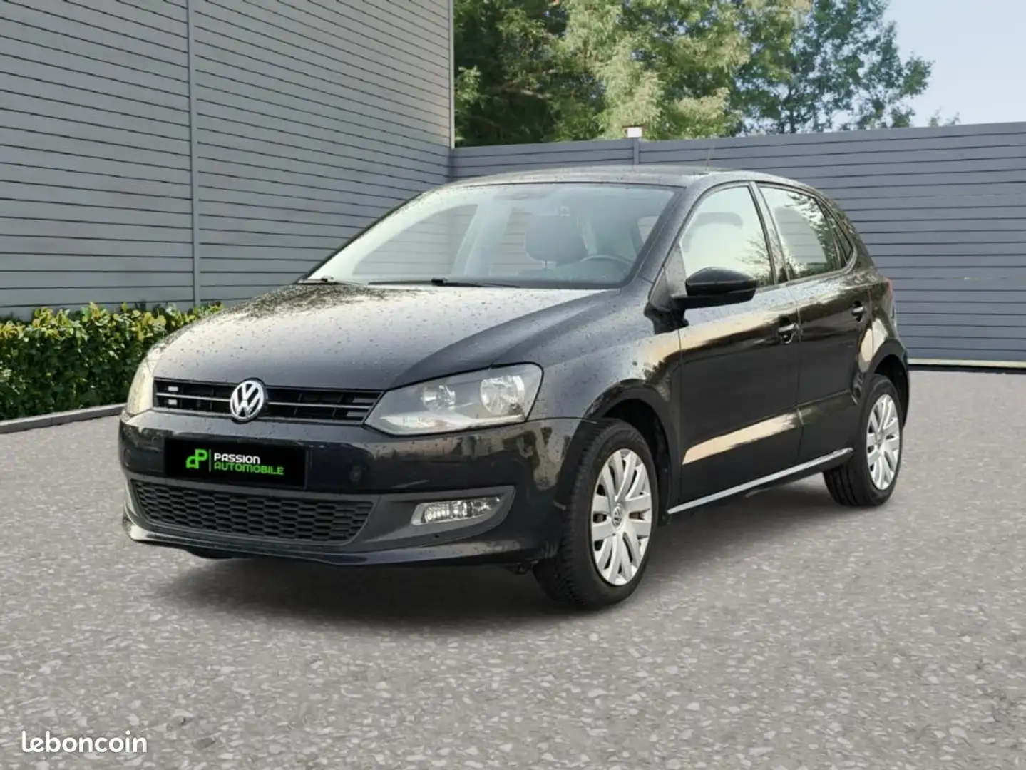 Volkswagen Polo V BlueMotion 1ER MAIN Noir - 1