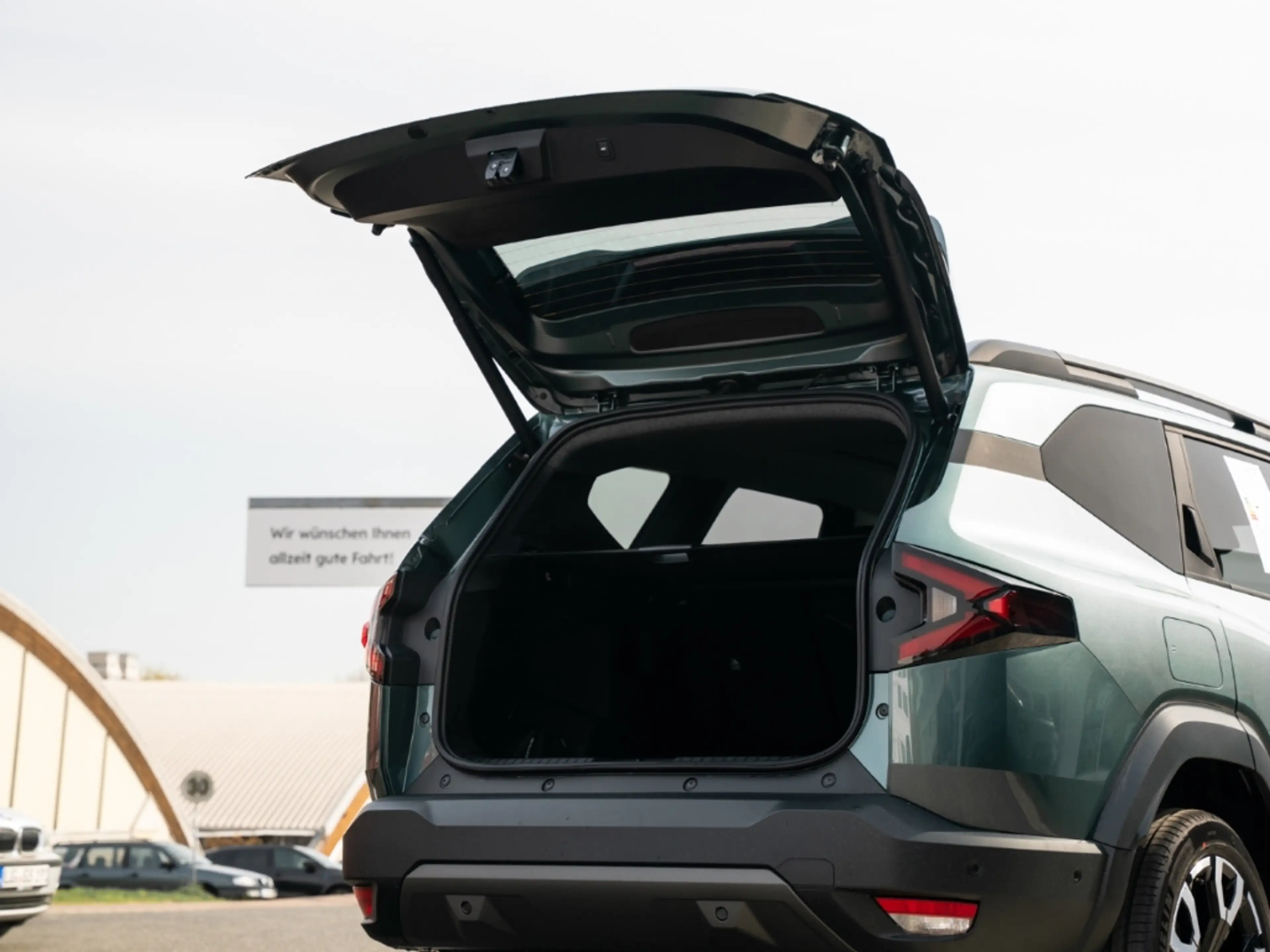 Dacia Bigster Hybrid 155 Journey AHK Dachträger Navi Klima El. H — photo 9