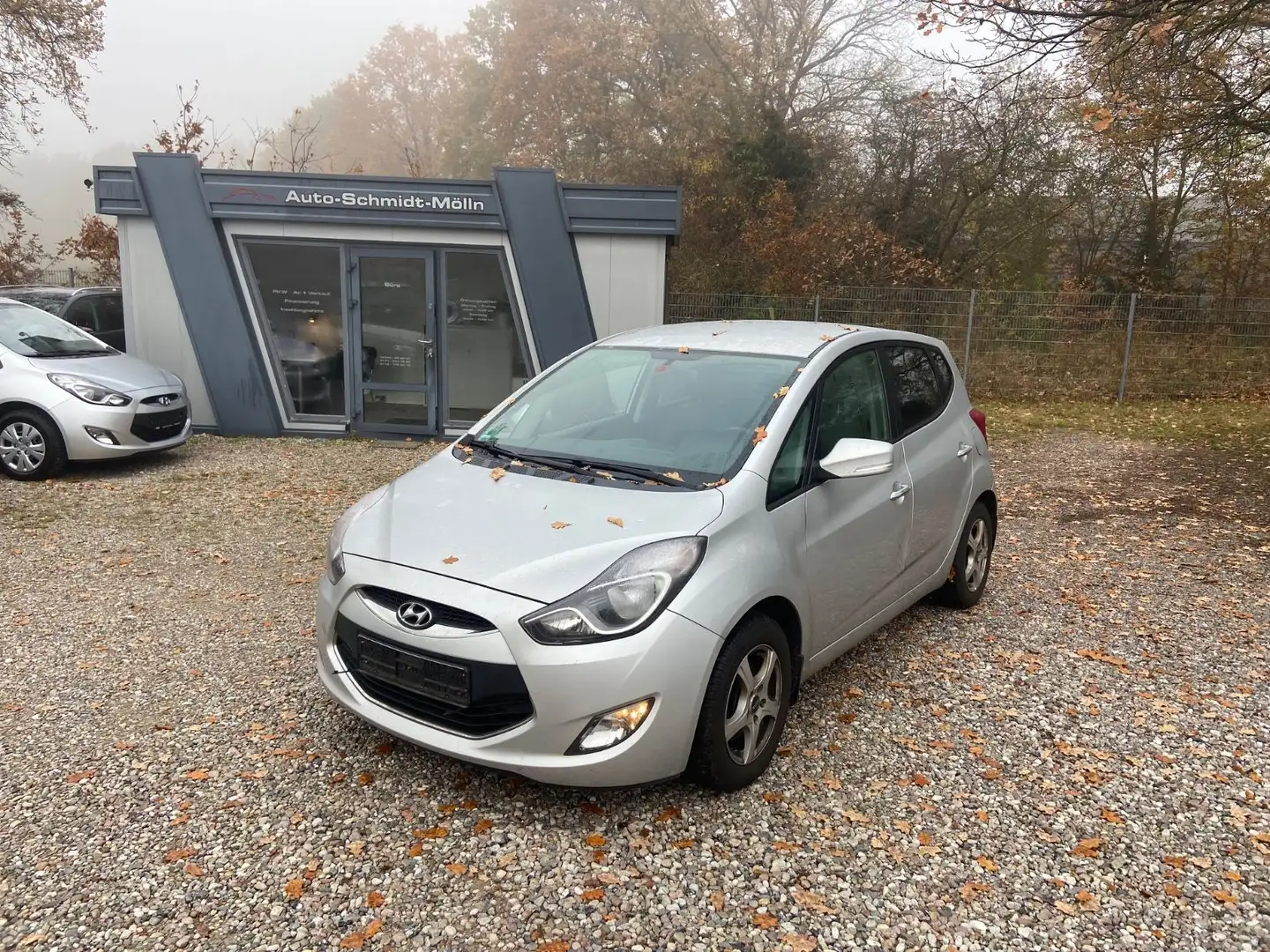 Hyundai iX20 1.6 CRDi Style Silber - 2