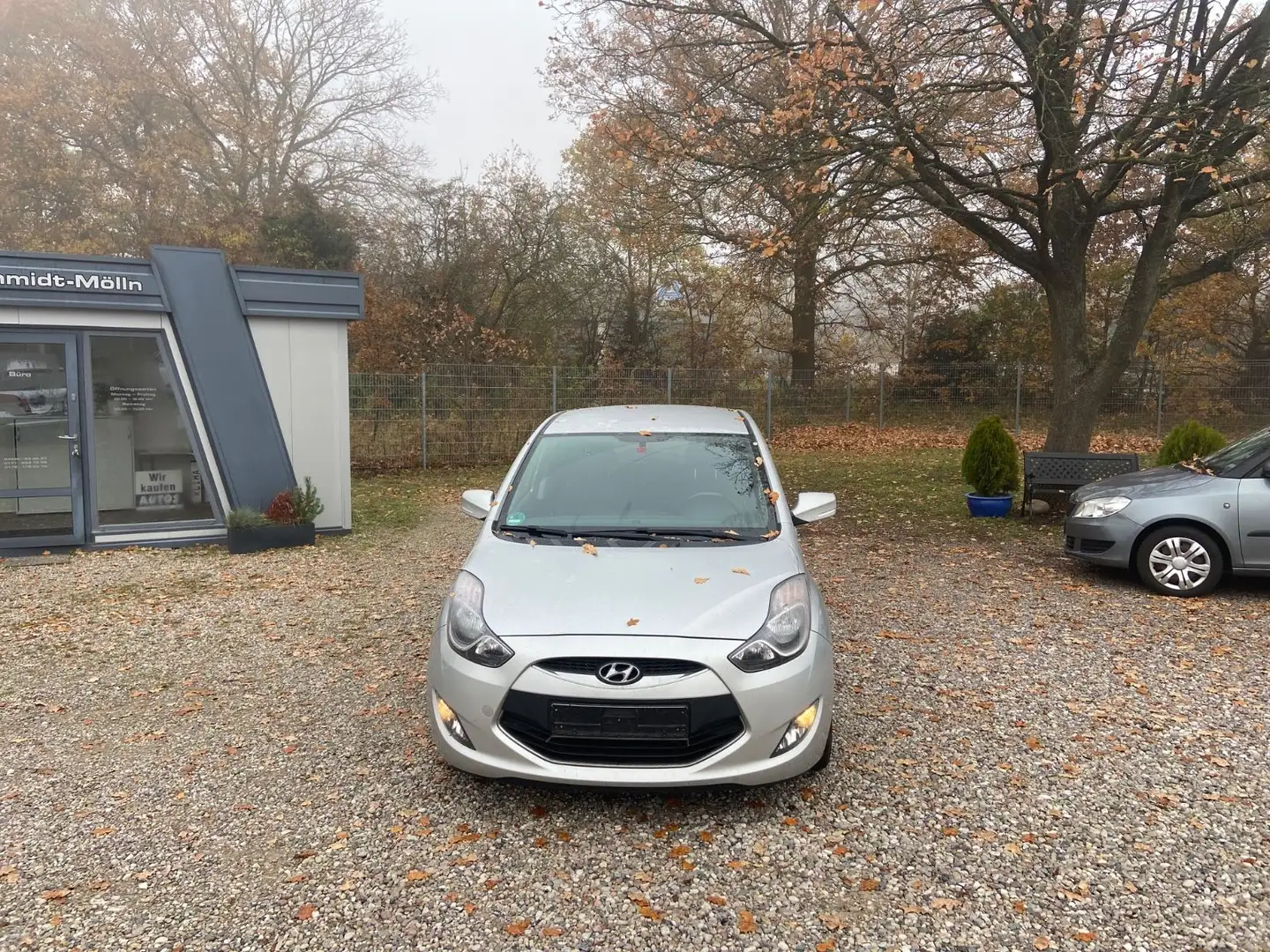 Hyundai iX20 1.6 CRDi Style Silber - 1