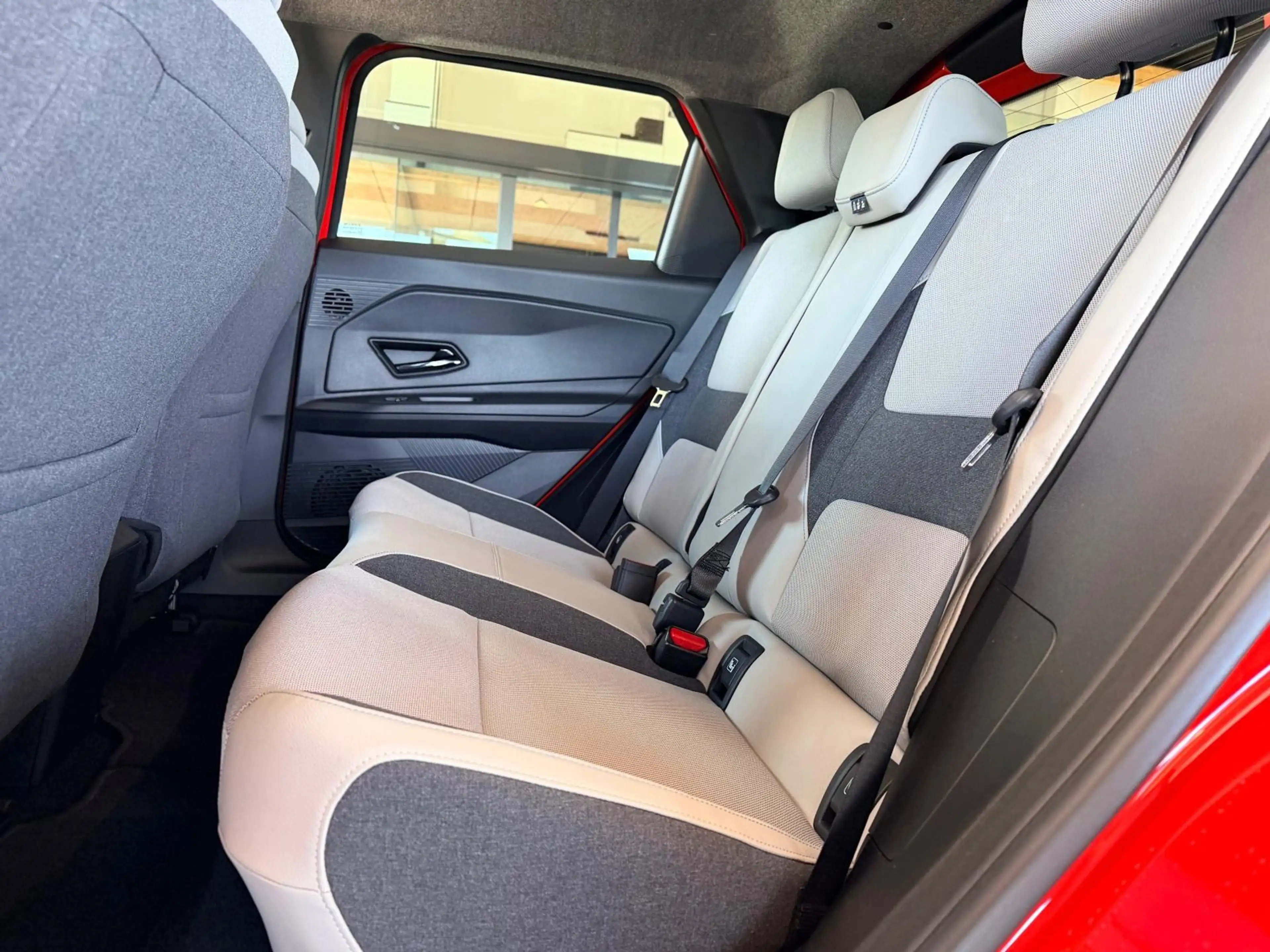 Nissan Micra Evolve 52 kWh ProPilot Assist Park Int. ZE — photo 9