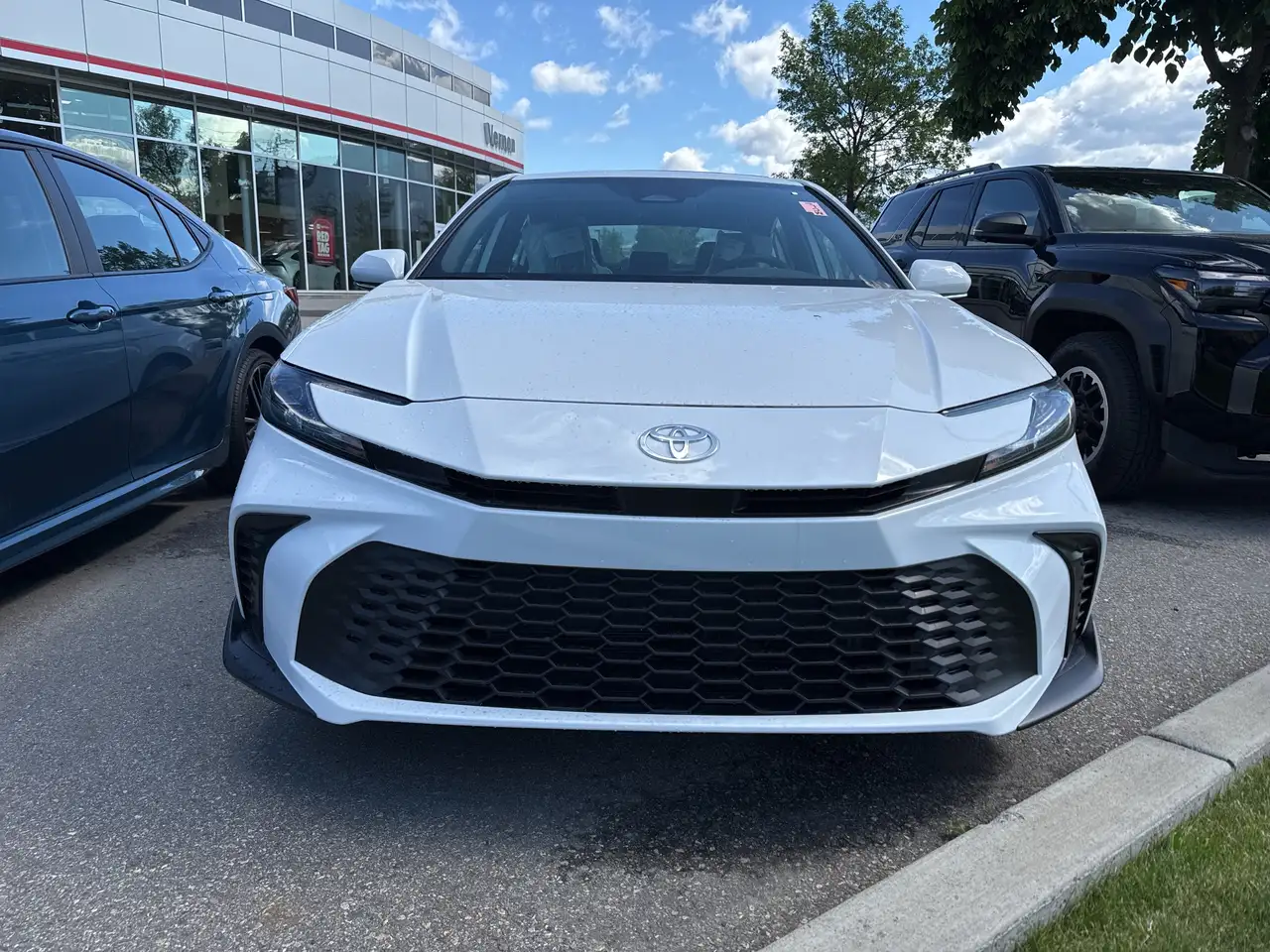 Toyota Camry снимка Toyota Camry