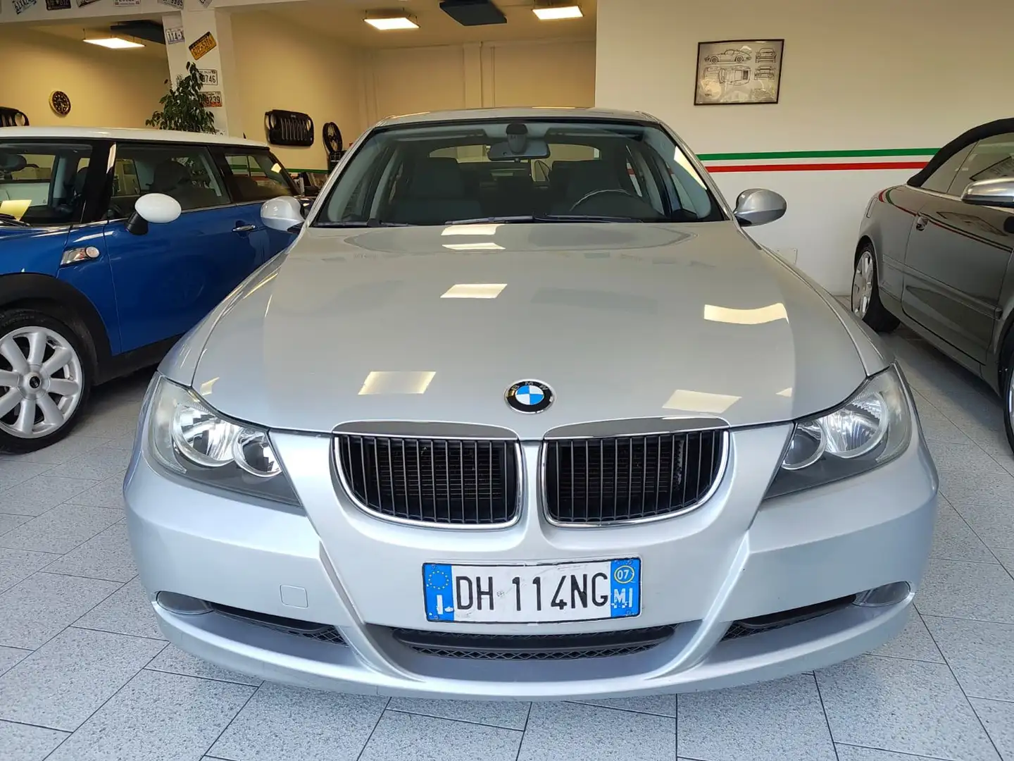 BMW 320 i *BENZINA* *MANUALE* Argent - 2