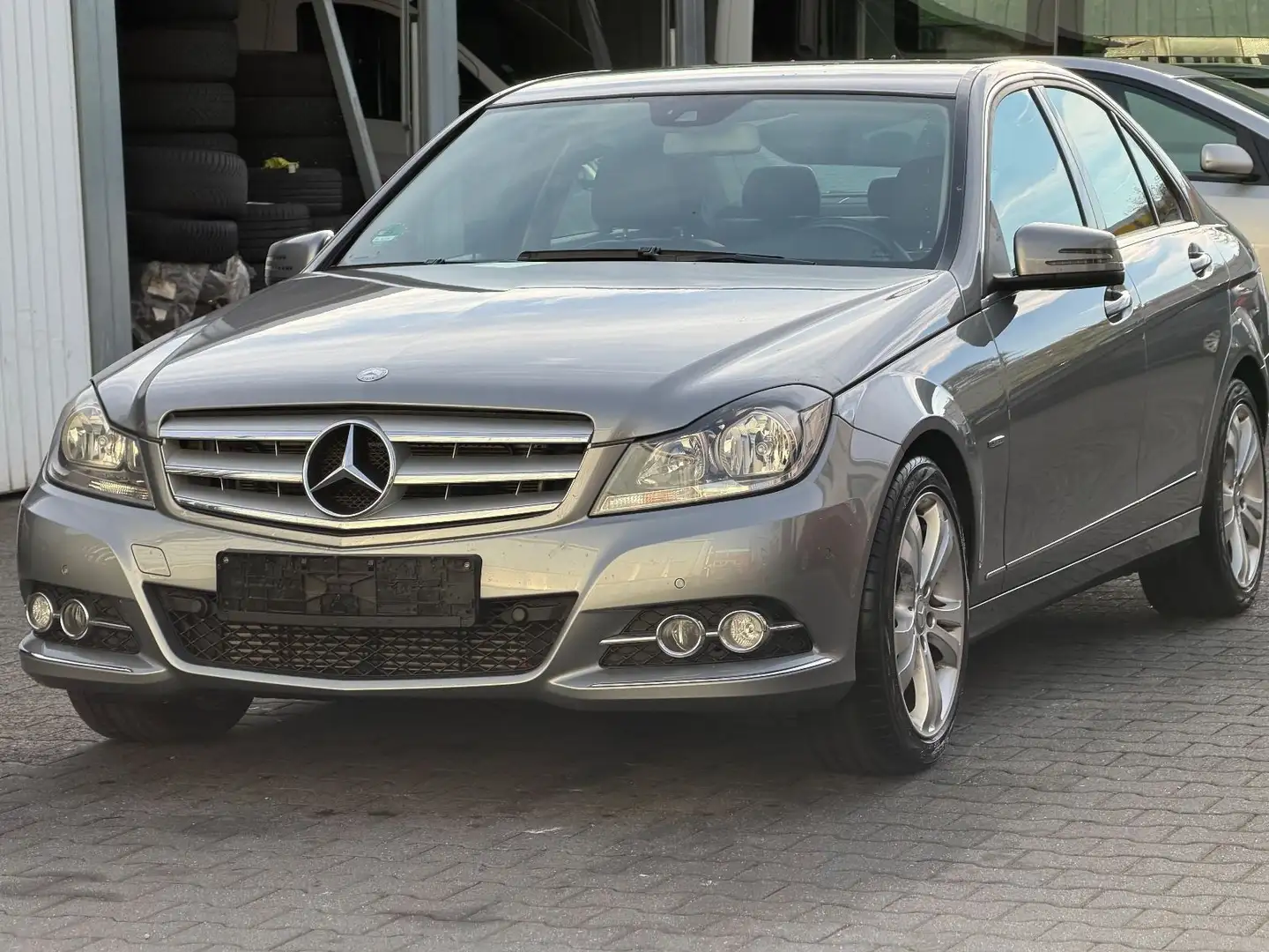 Mercedes-Benz C 180 C Limousine C 180 CGI BlueEfficiency Argent - 1