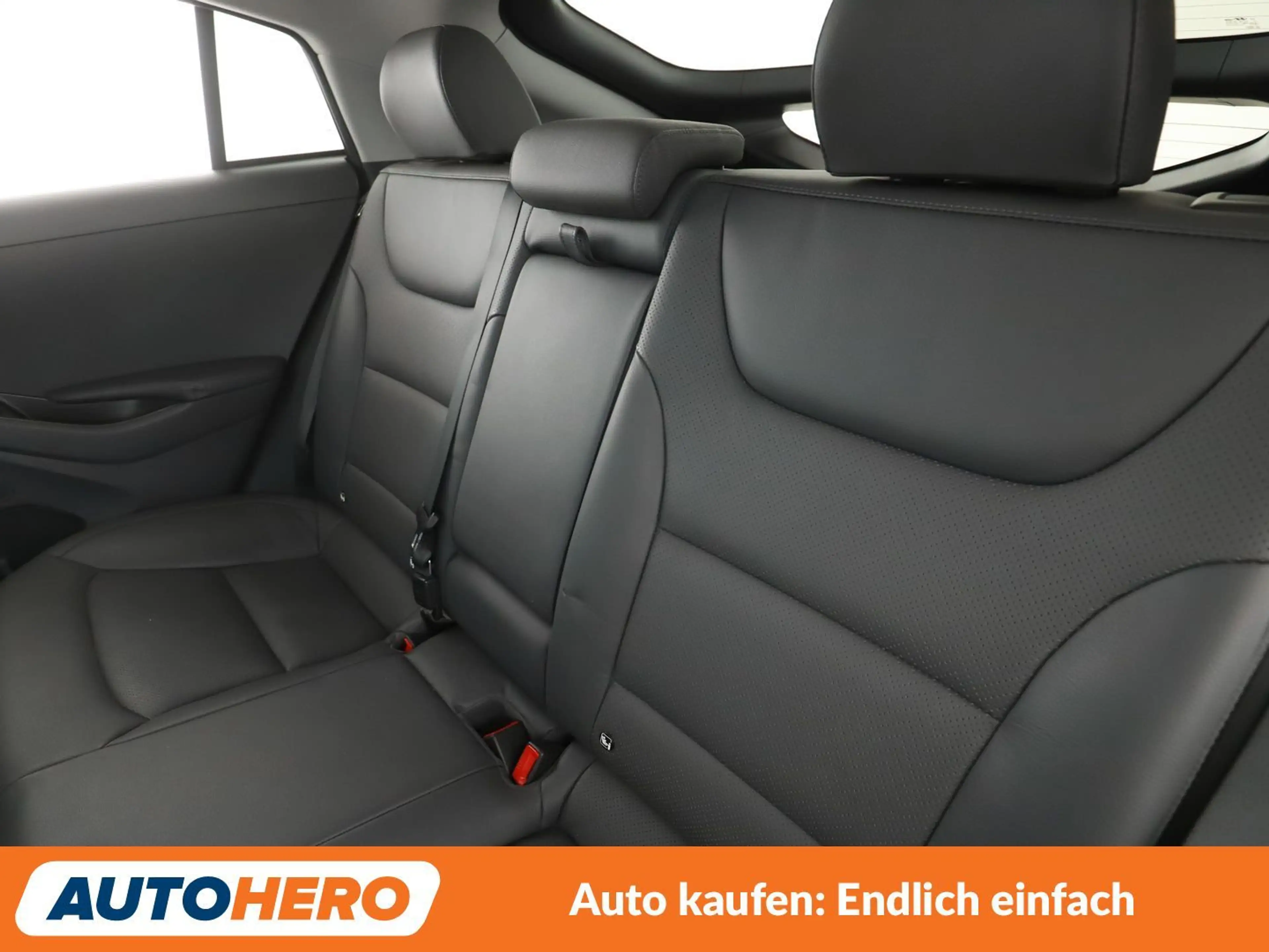 Hyundai IONIQ 1.6 Hybrid Premium Aut.*LED*NAVI*TEMPO*CAM*PDC*SHZ — photo 14