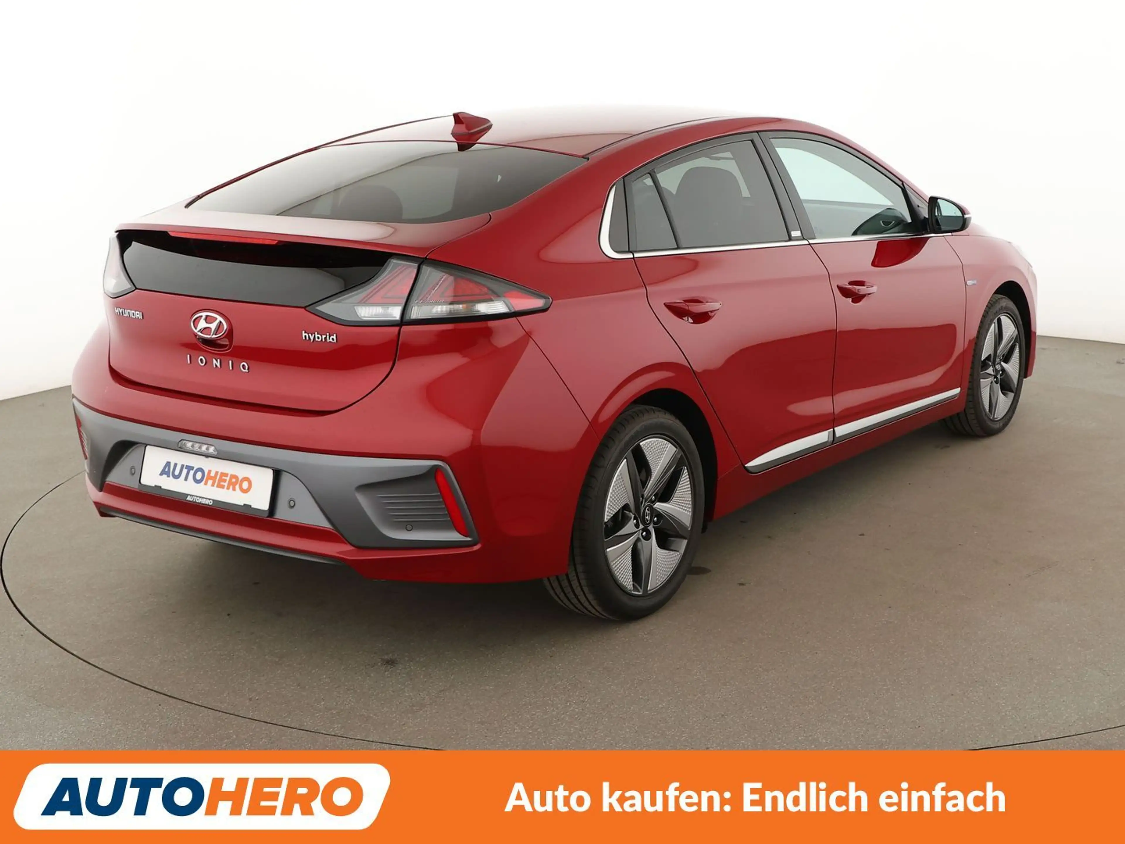 Hyundai IONIQ 1.6 Hybrid Premium Aut.*LED*NAVI*TEMPO*CAM*PDC*SHZ — photo 6