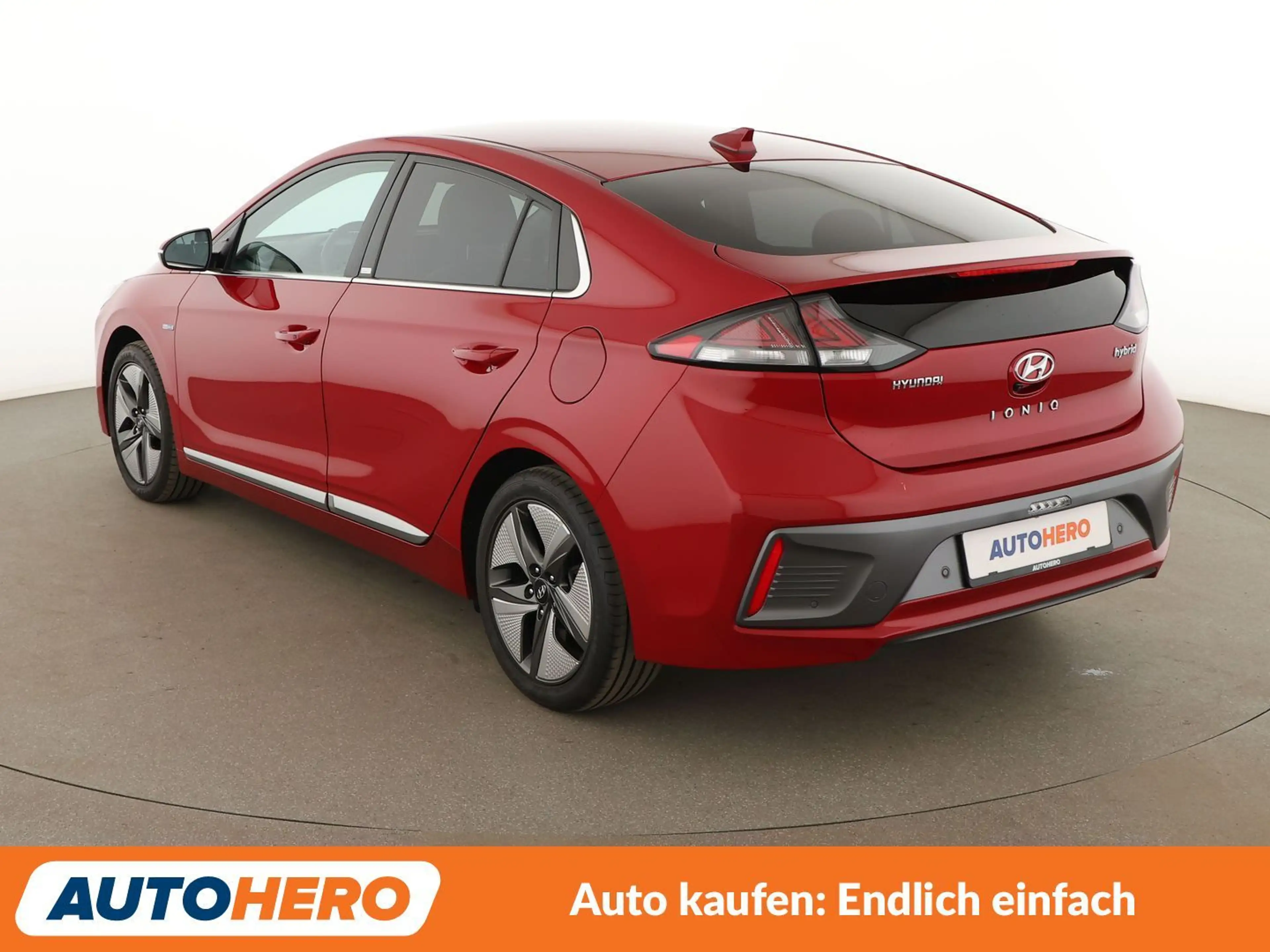 Hyundai IONIQ 1.6 Hybrid Premium Aut.*LED*NAVI*TEMPO*CAM*PDC*SHZ — photo 4