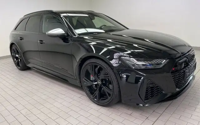 Audi RS6 Avant ESSENTIAL V MAX 305 KERAMIK PANO LASER