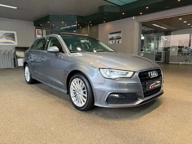 Audi A3 view 3