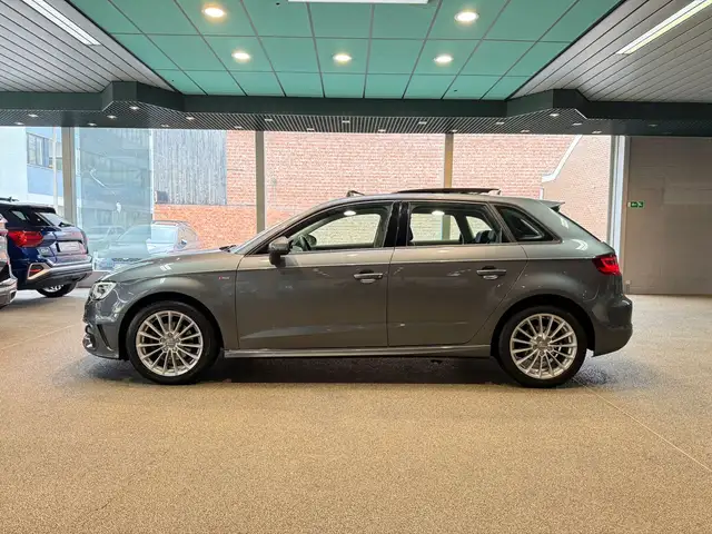 Audi A3 view 8