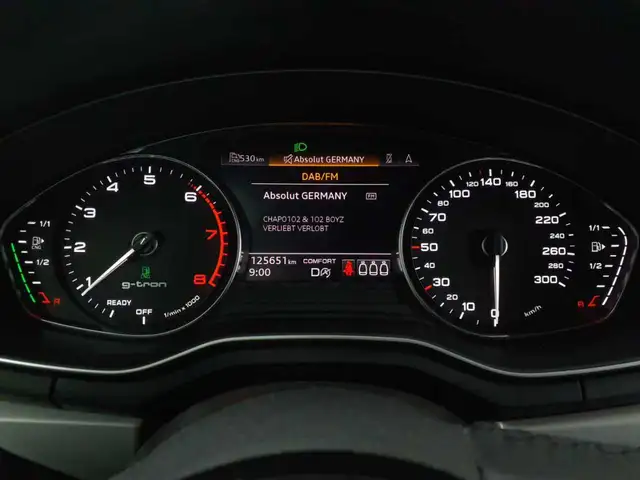 Audi A4 view 11