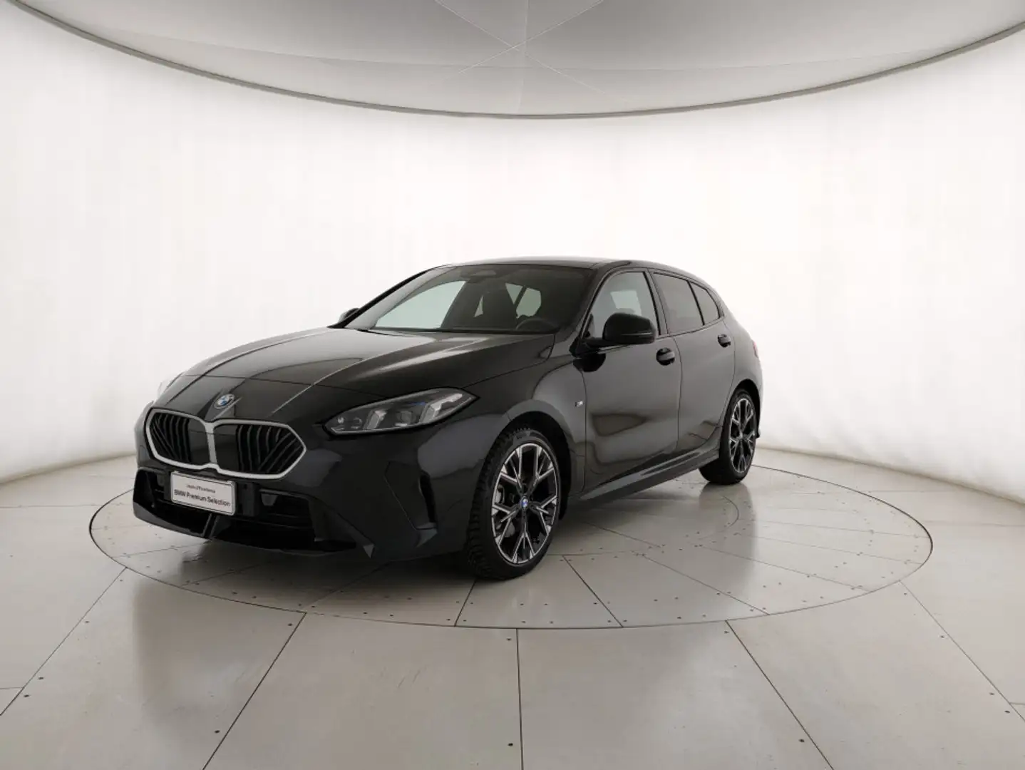 BMW 118 118d MSport auto Schwarz - 1
