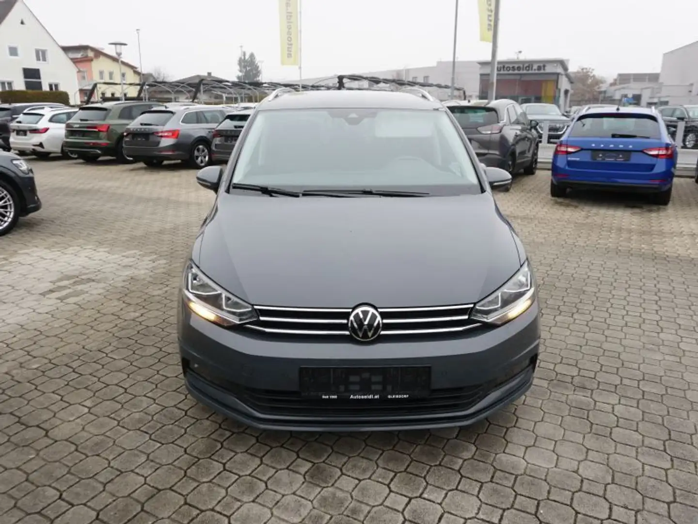 Volkswagen Touran Comfortline 2,0 TDI CL DSG *7-SITZE+VIRTUAL+NAVI* Grau - 2