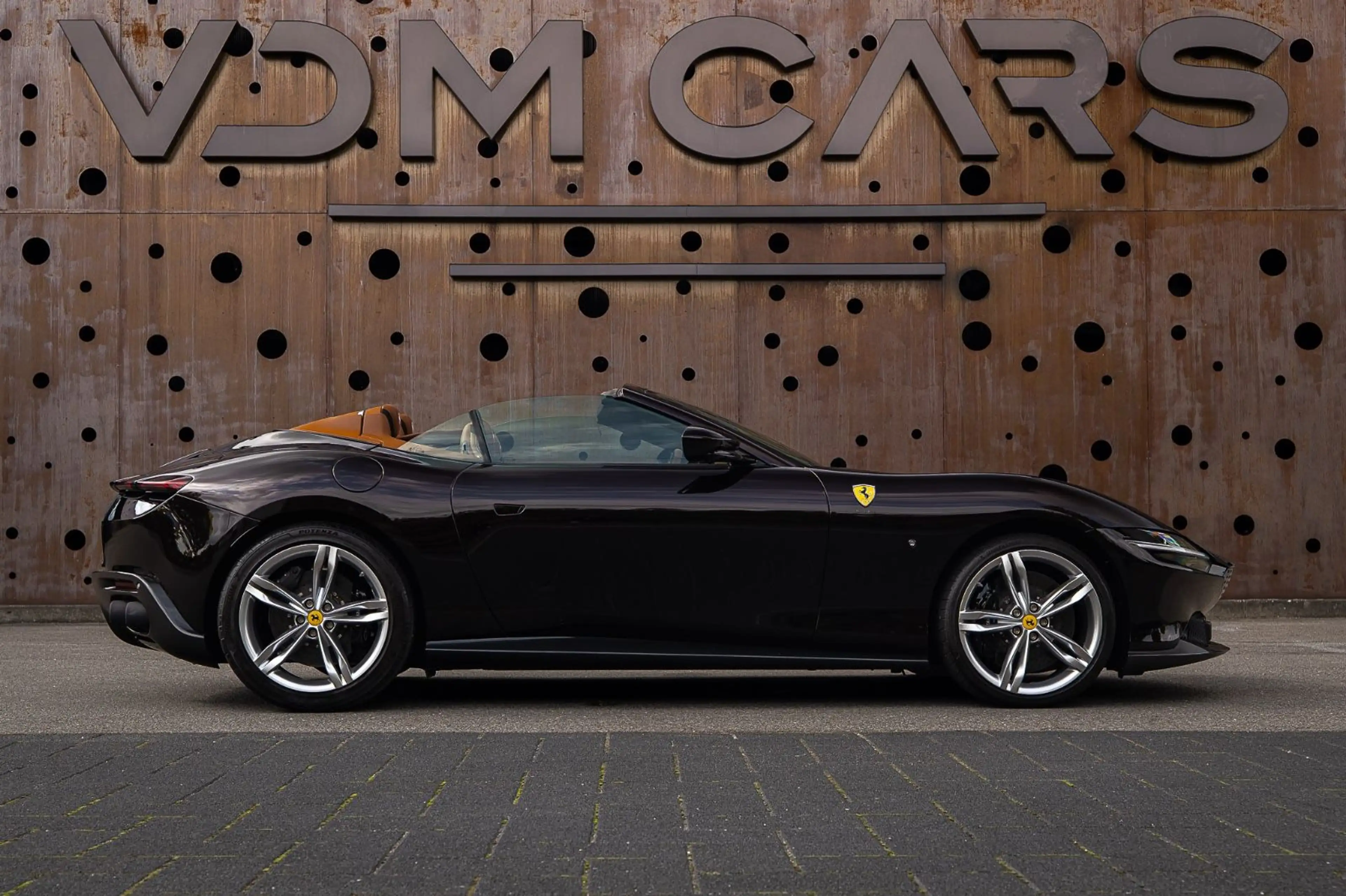Ferrari Roma Spider *SPECIAL COLOR*VENT*VOLL*LP €345.000 — photo 6