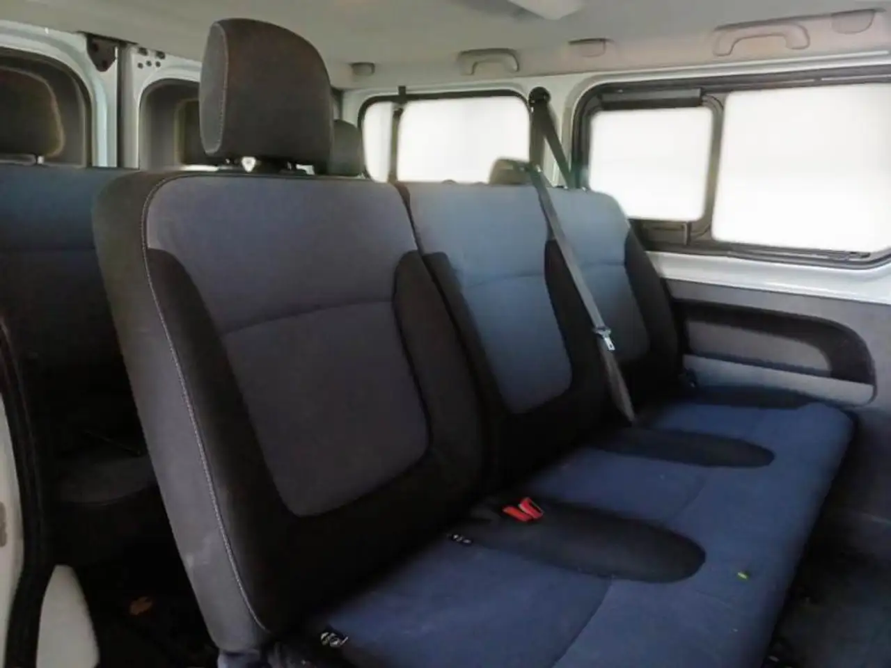 2018 Opel Vivaro Vivaro 9 POSTI combi 1.6 cdti 95cv L1H1, photograph 10