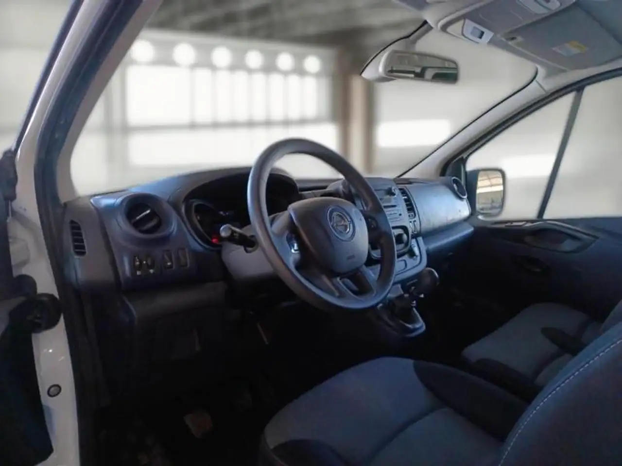 2018 Opel Vivaro Vivaro 9 POSTI combi 1.6 cdti 95cv L1H1, photograph 4