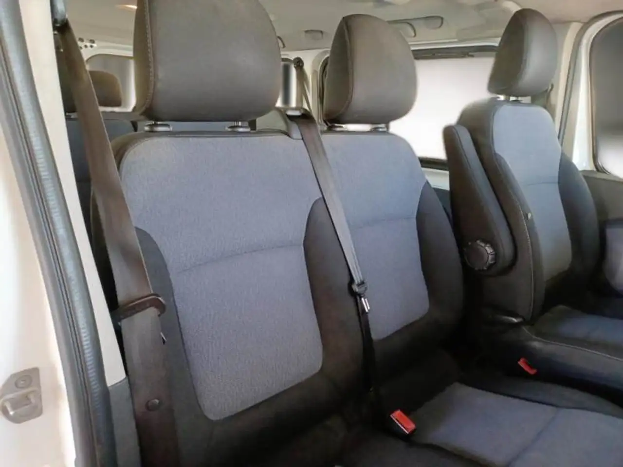 2018 Opel Vivaro Vivaro 9 POSTI combi 1.6 cdti 95cv L1H1, photograph 9