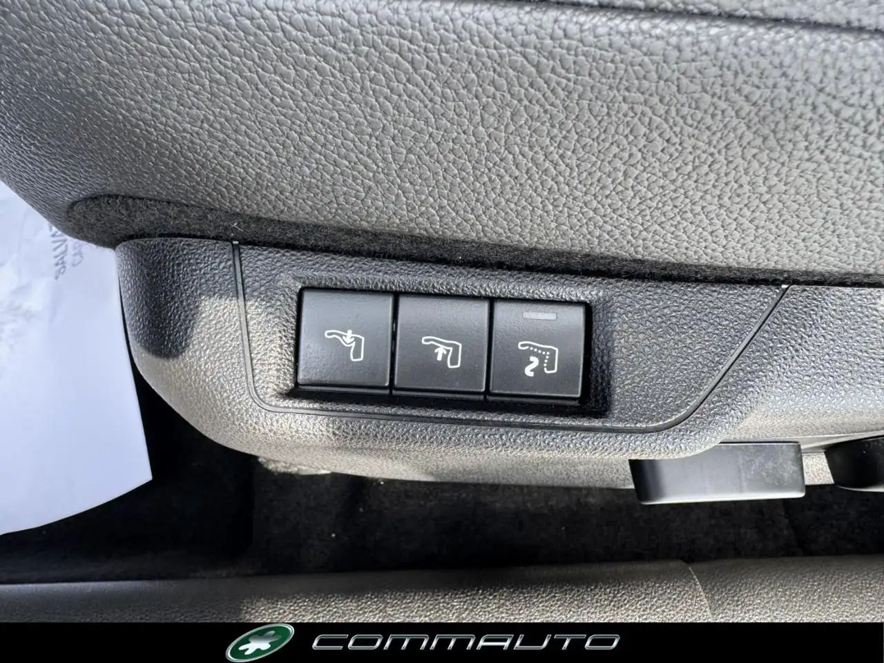 Jeep Avenger 1.2 Turbo 110 CV MHEV Summit 14