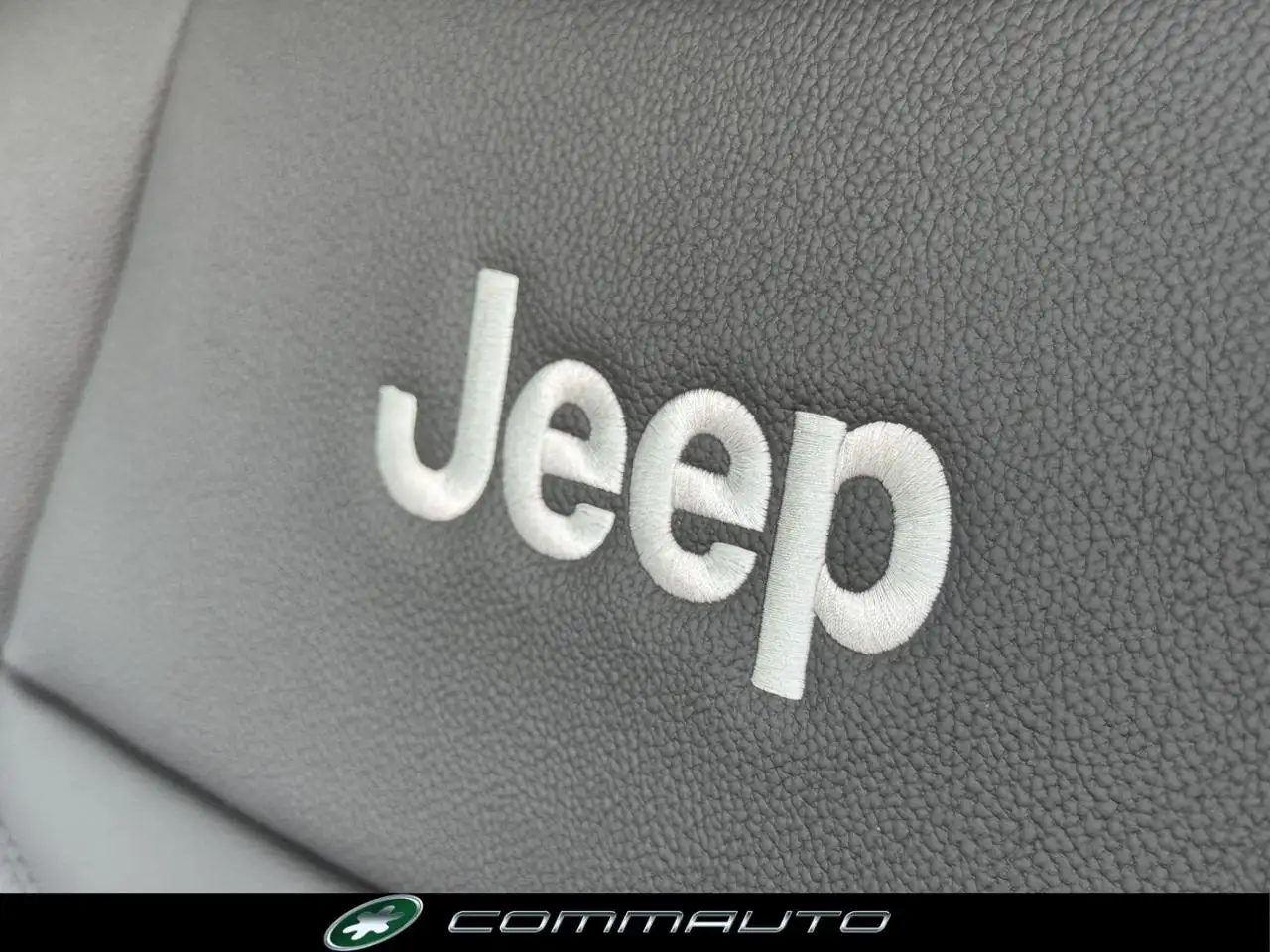 Jeep Avenger 1.2 Turbo 110 CV MHEV Summit 15