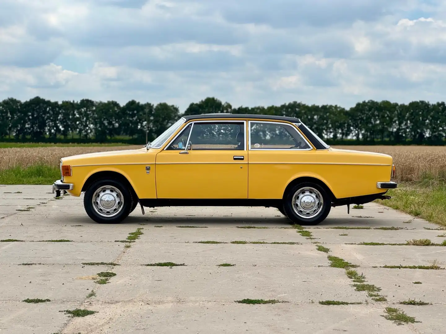 Volvo 142 De Luxe gerestaureerd in prachtige kleurstelli Geel - 1
