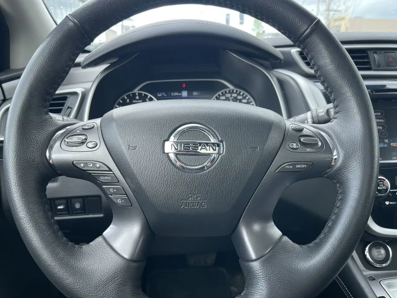 Nissan Murano снимка Nissan Murano