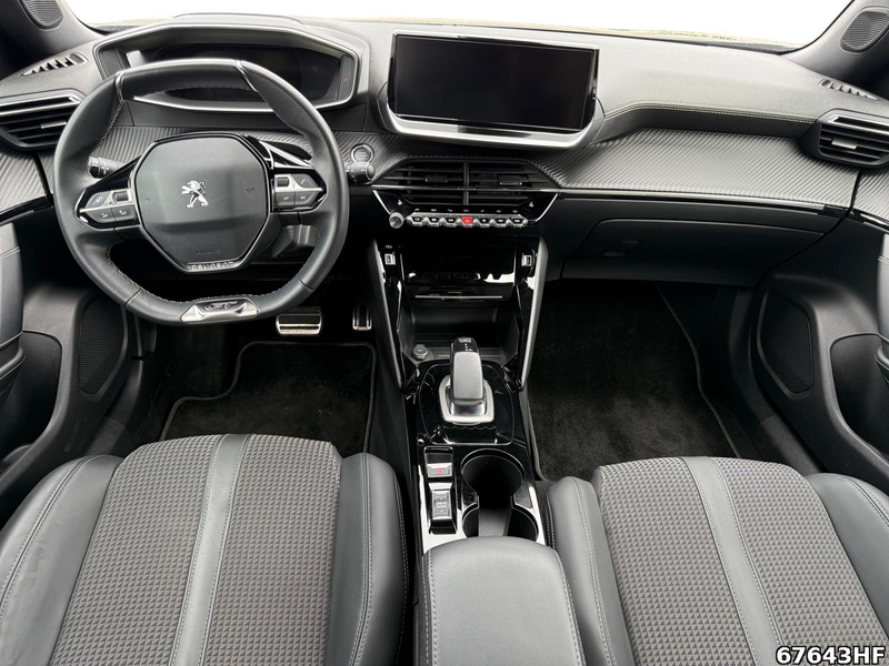 Peugeot e-2008 GT — photo 8