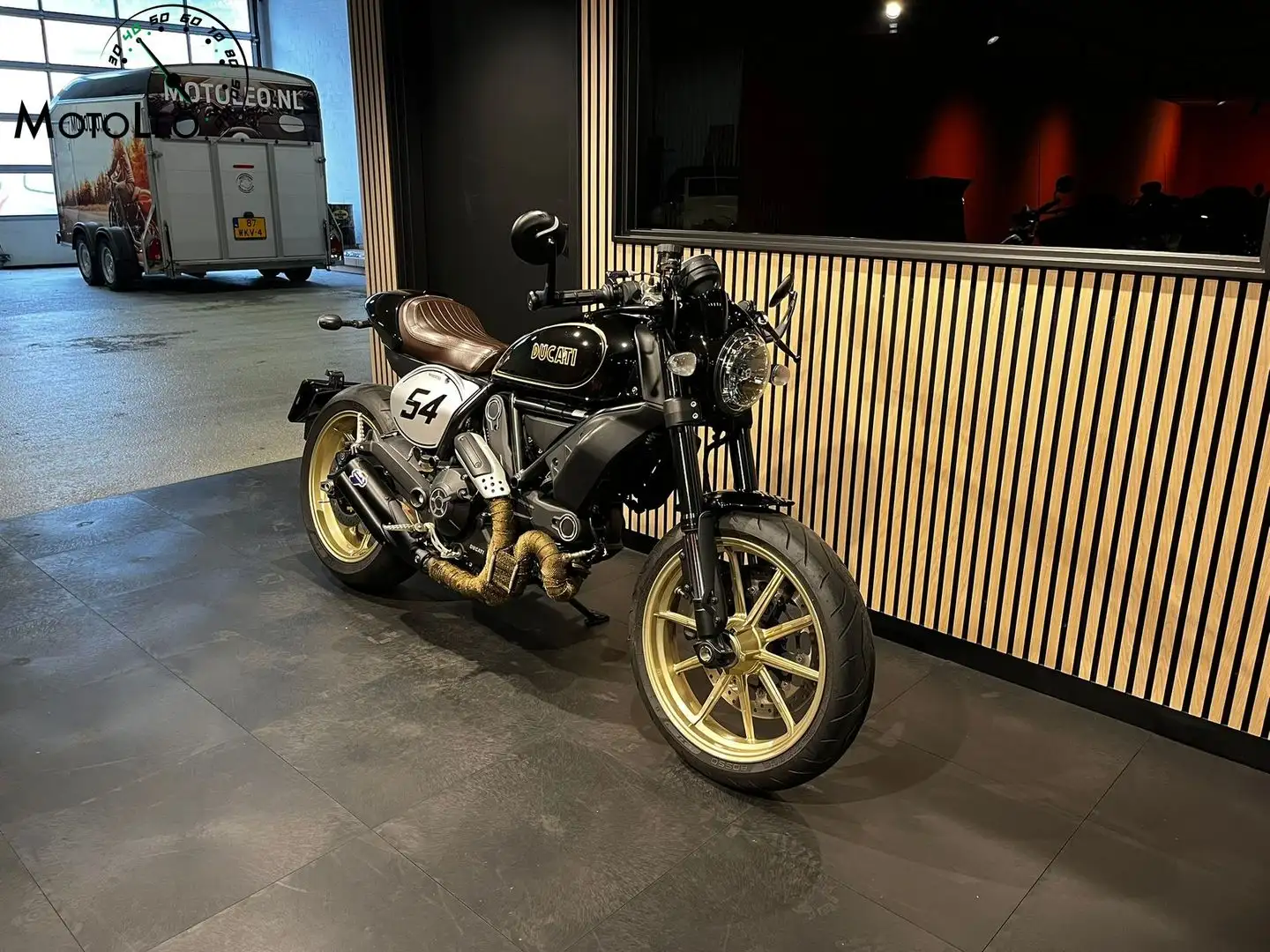 Ducati Scrambler CAFE RACER Zwart - 2